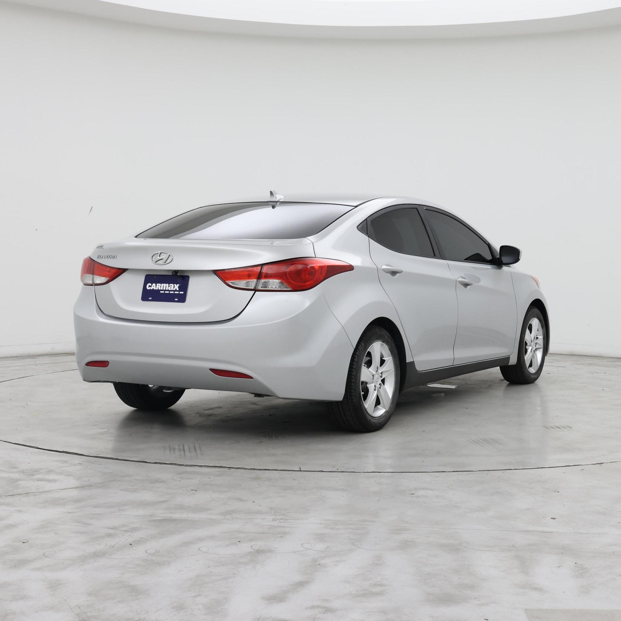 Thumbnail: 2013 Hyundai Elantra - 8