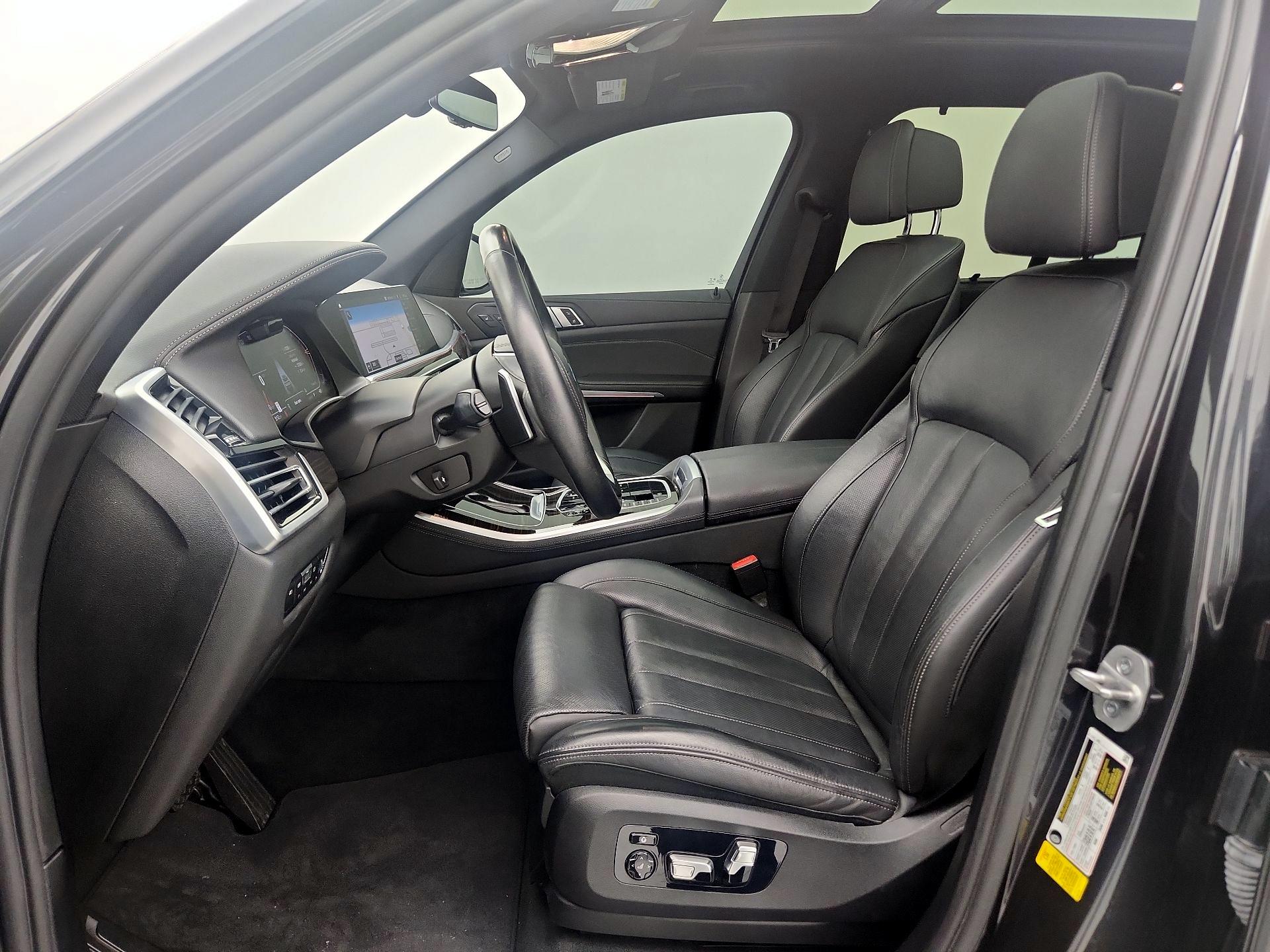 Thumbnail: 2021 BMW X5 - 11