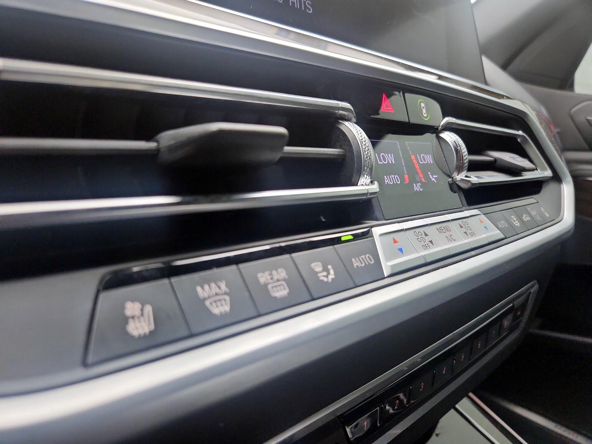 Thumbnail: 2021 BMW X5 - 17