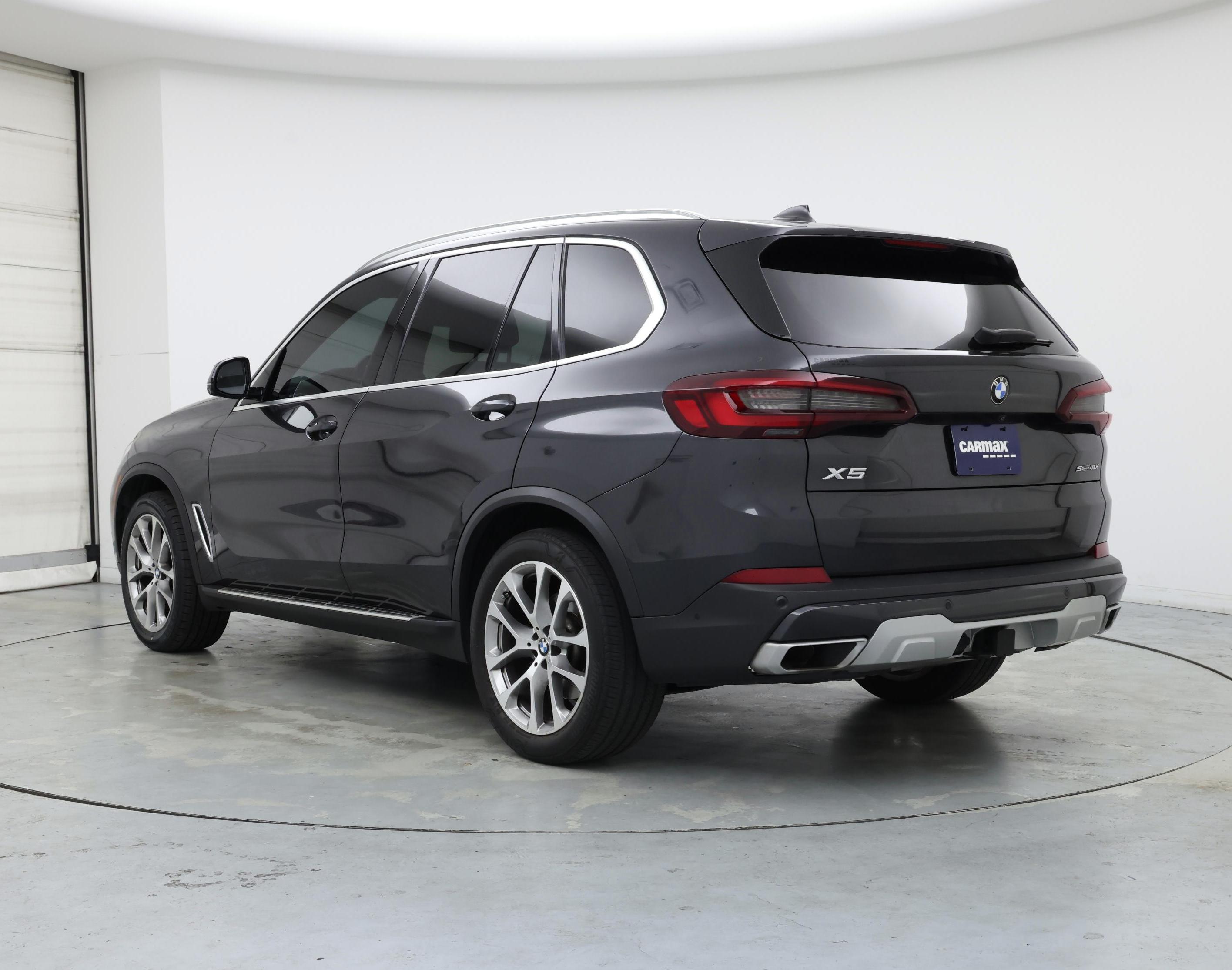 Thumbnail: 2021 BMW X5 - 2