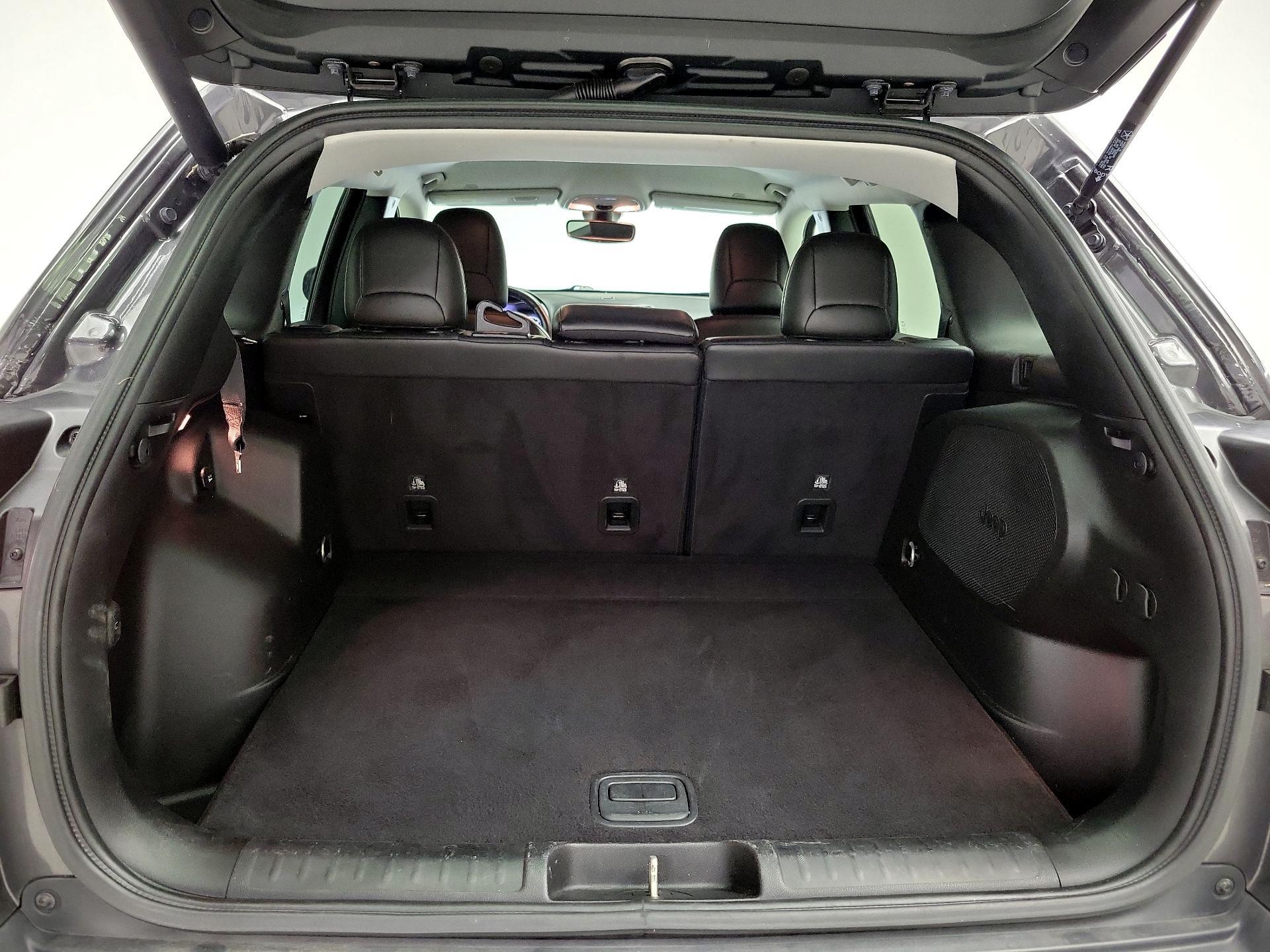 Thumbnail: 2019 Jeep Cherokee - 20