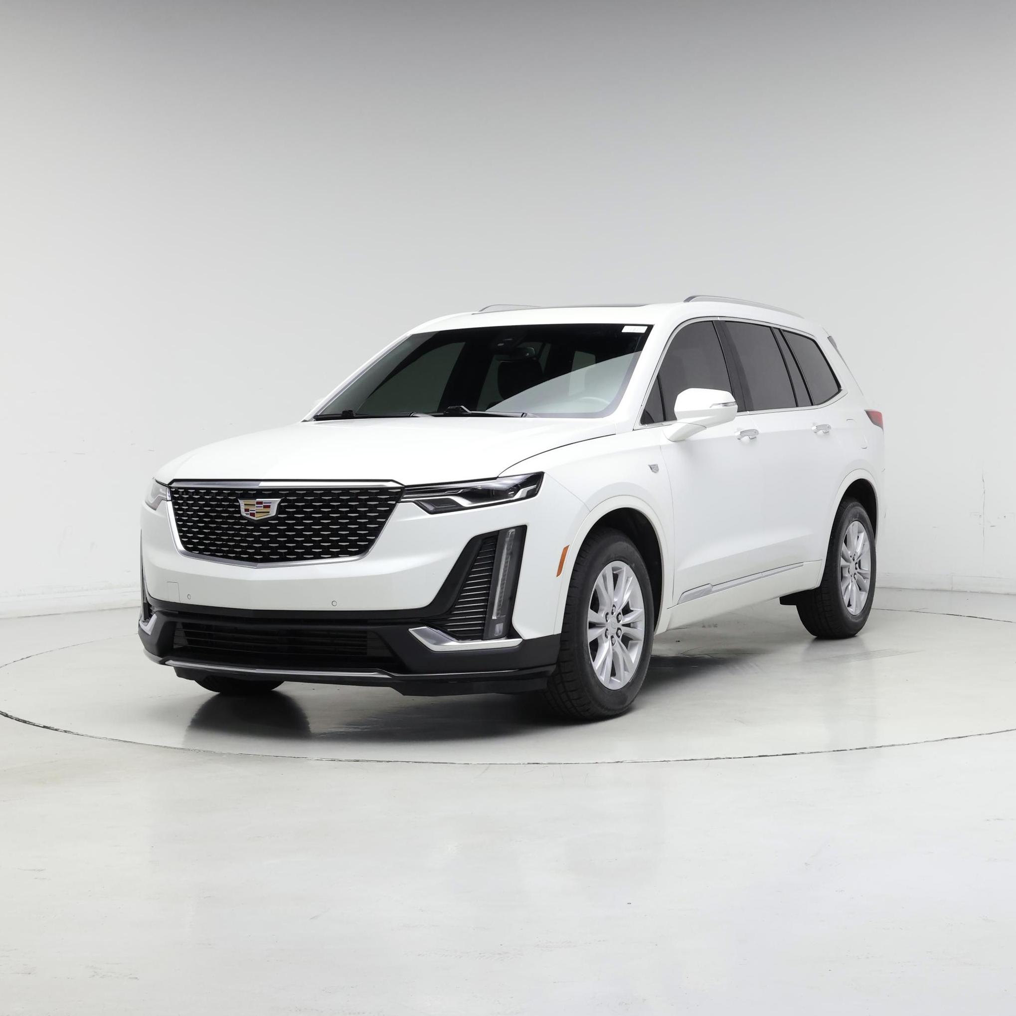 Thumbnail: 2022 Cadillac XT6 - 4