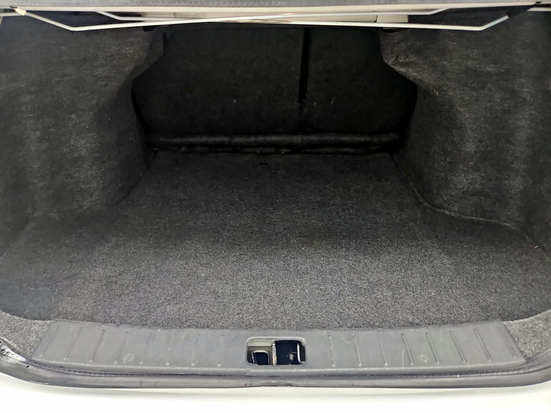 Thumbnail: 2017 Nissan Versa - 19