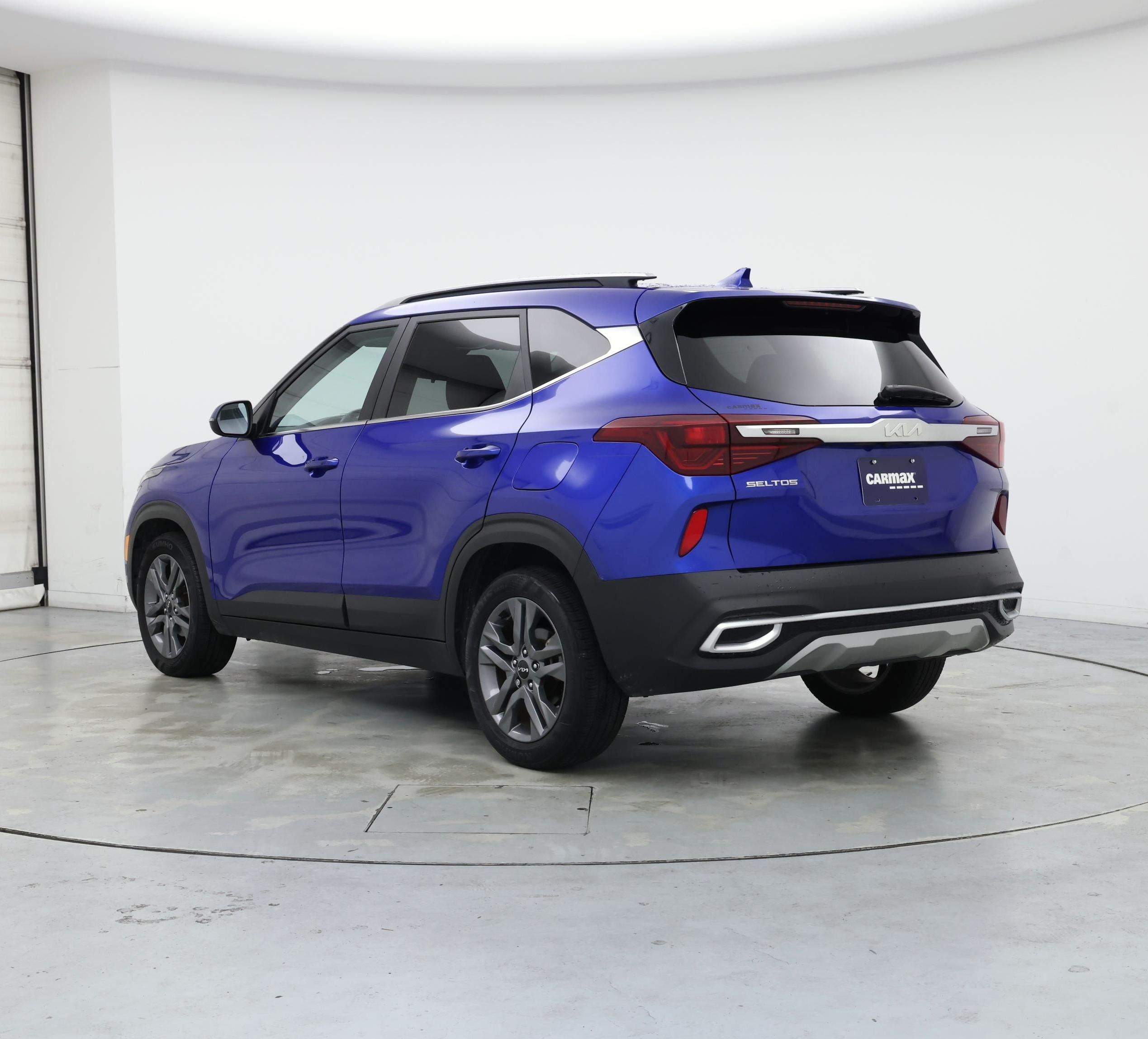 Thumbnail: 2023 Kia Seltos - 2