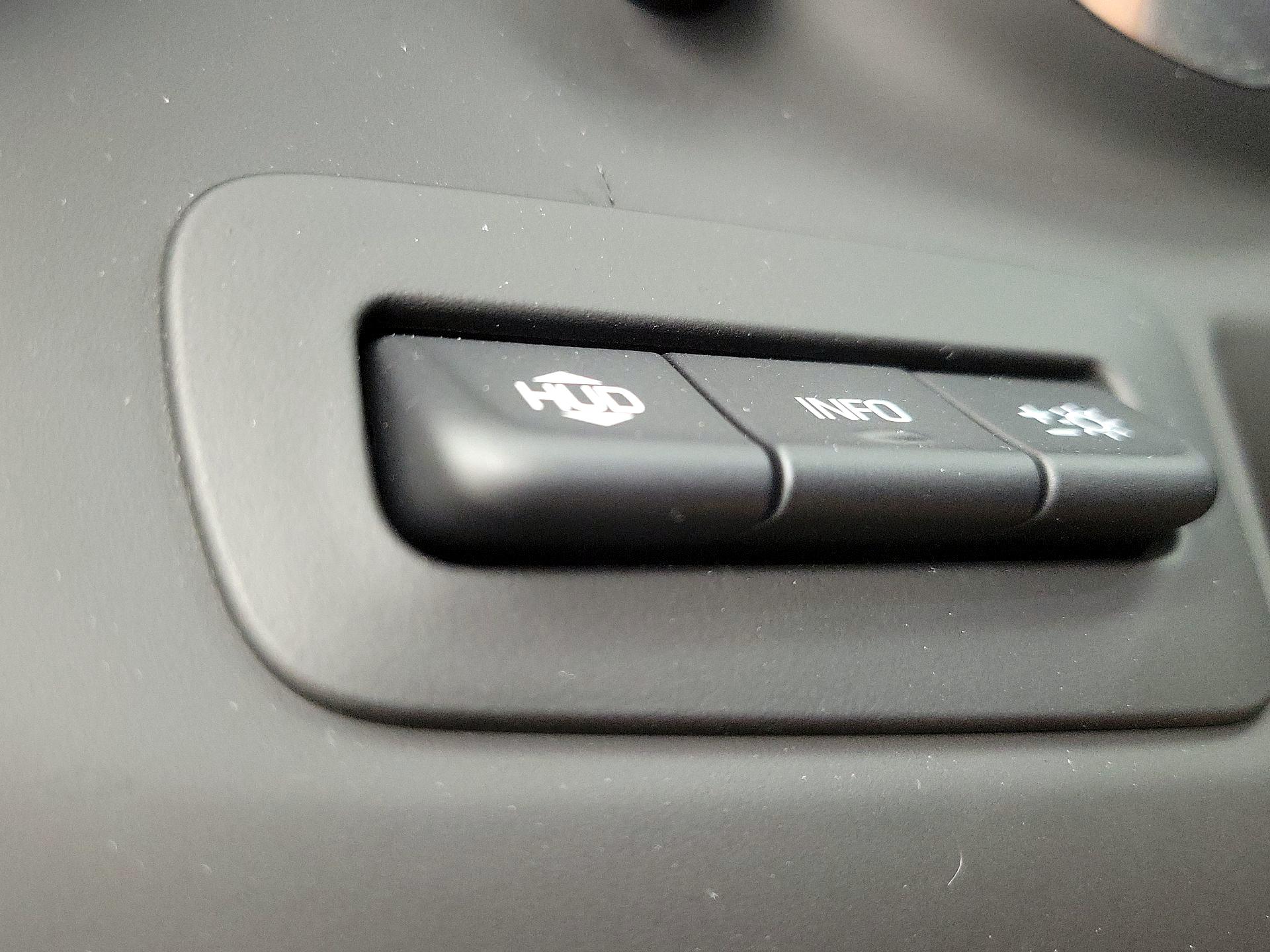 Thumbnail: 2019 Chevrolet Camaro - 13