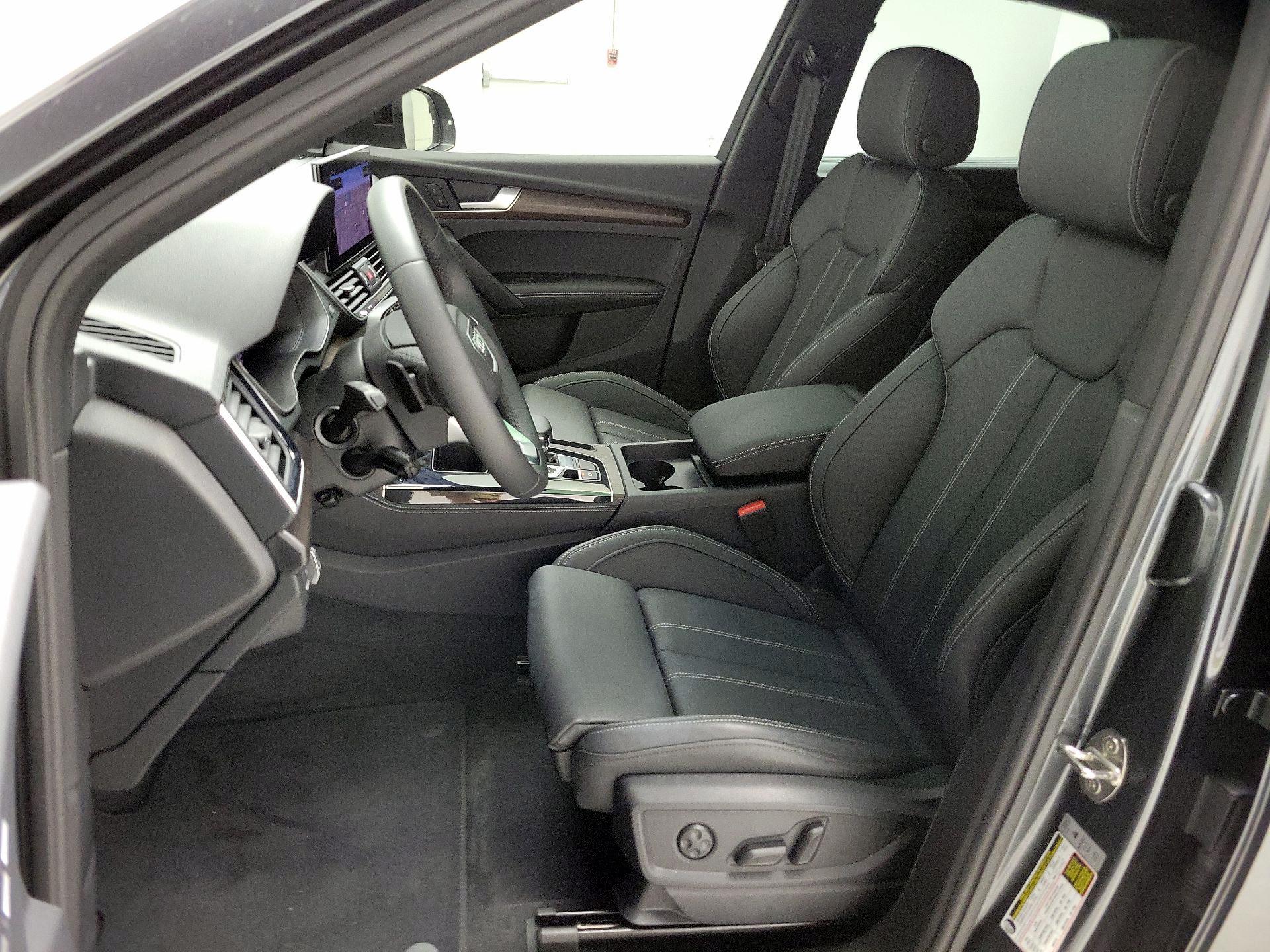 Thumbnail: 2024 Audi Q5 - 11