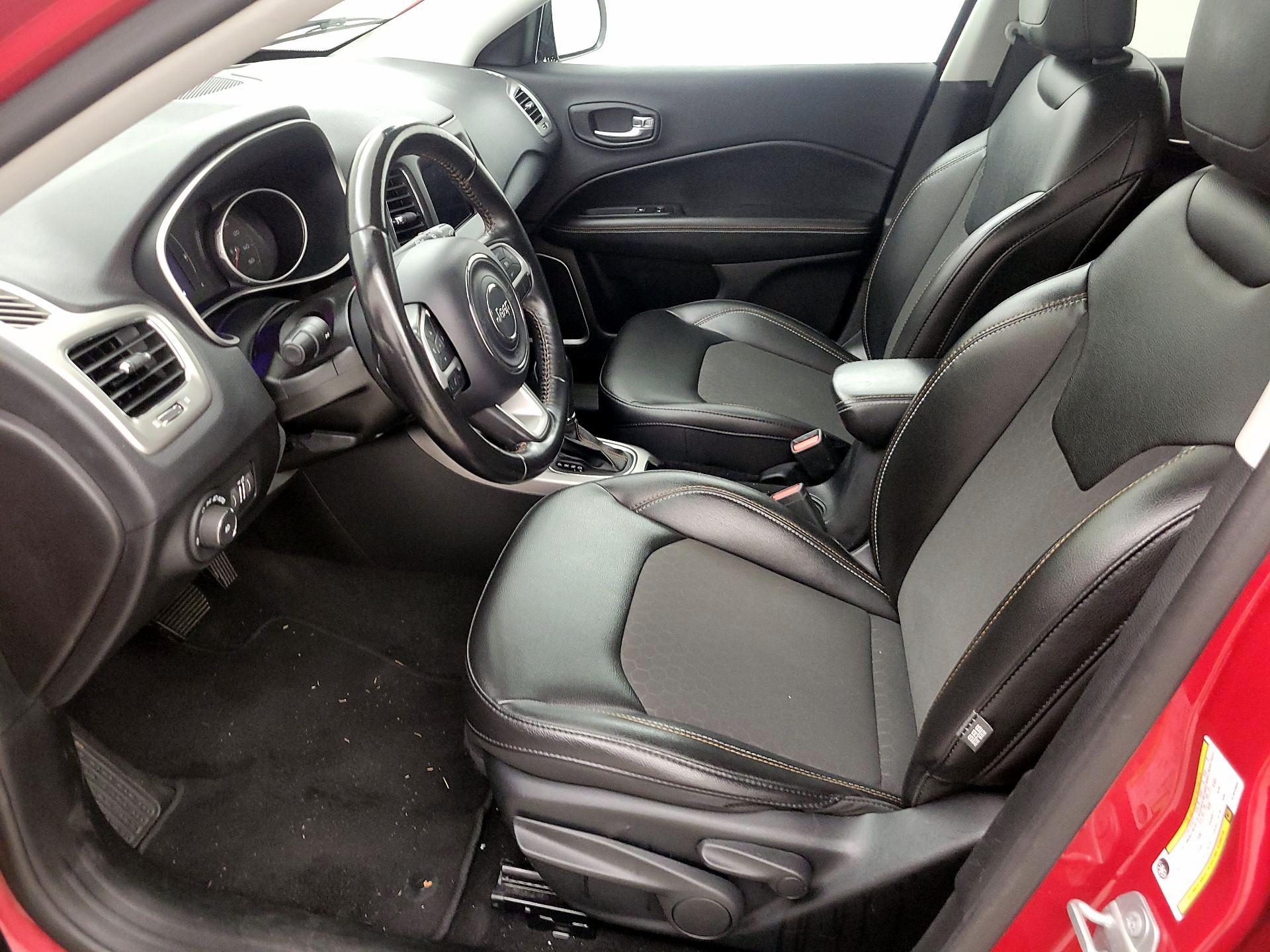 Thumbnail: 2019 Jeep Compass - 11