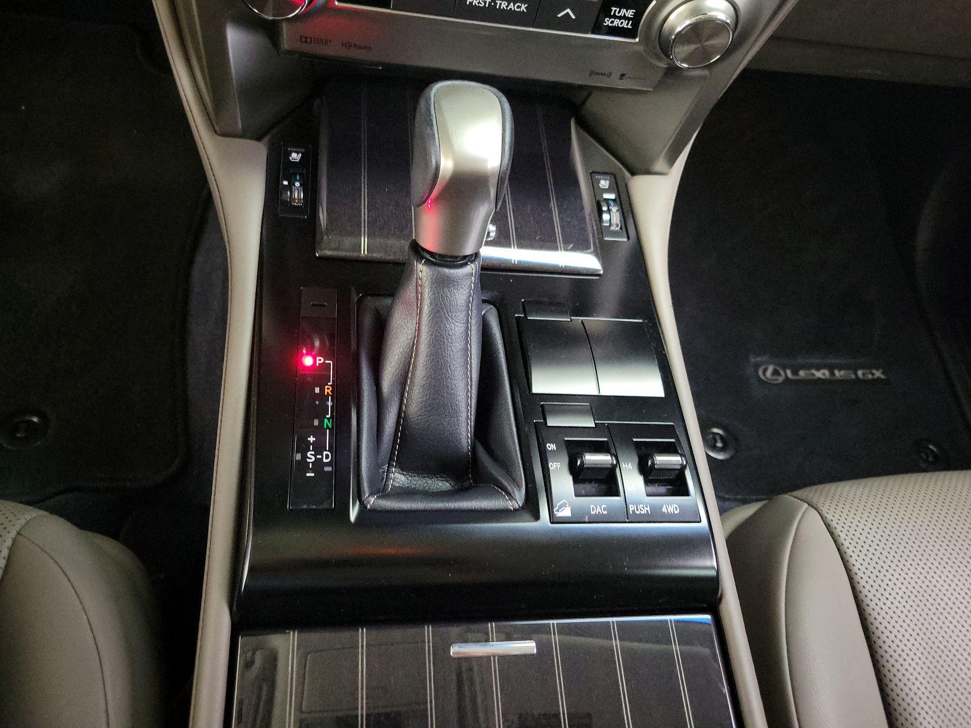 Thumbnail: 2021 Lexus GX - 18