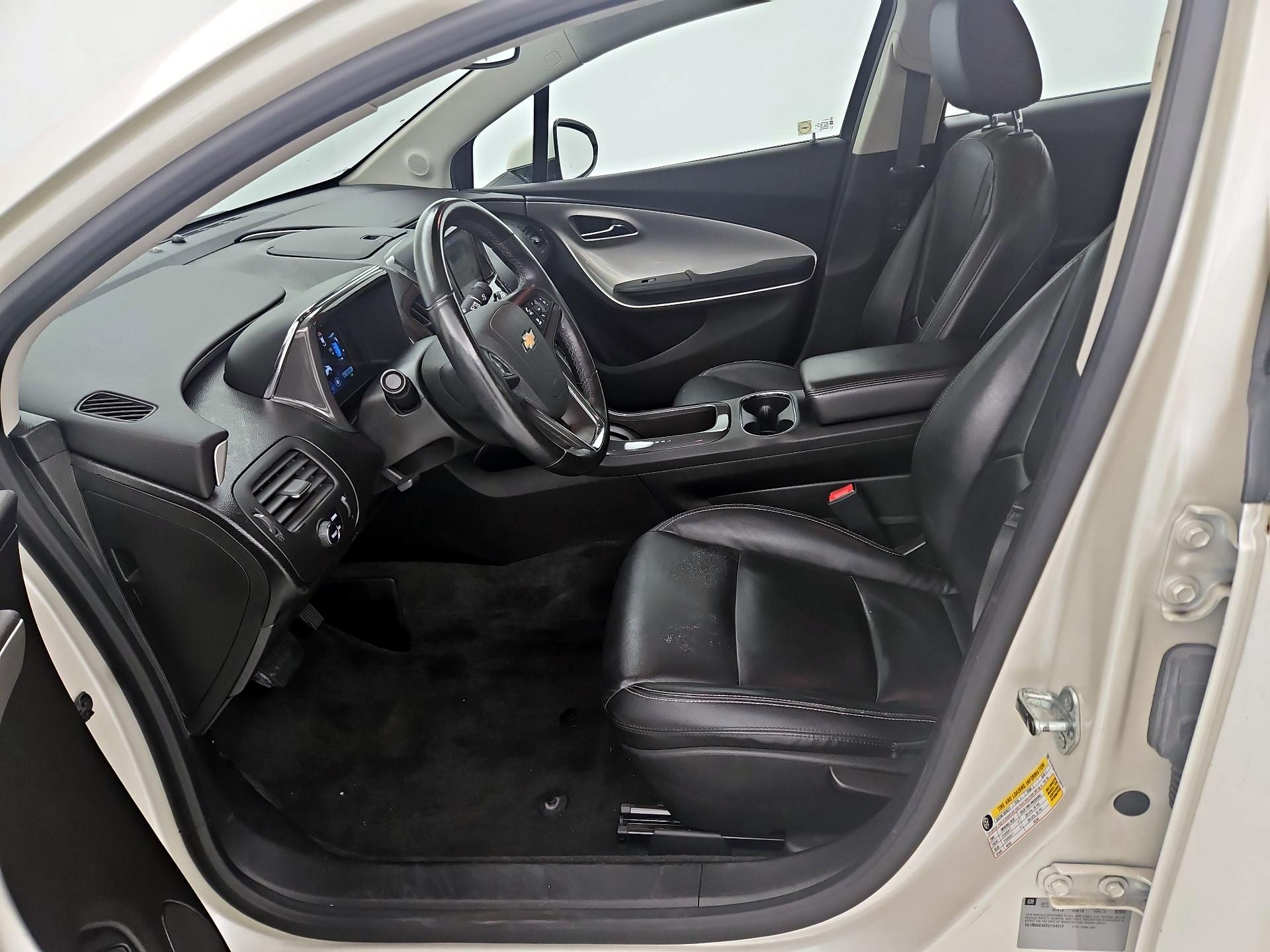 Thumbnail: 2014 Chevrolet Volt - 11
