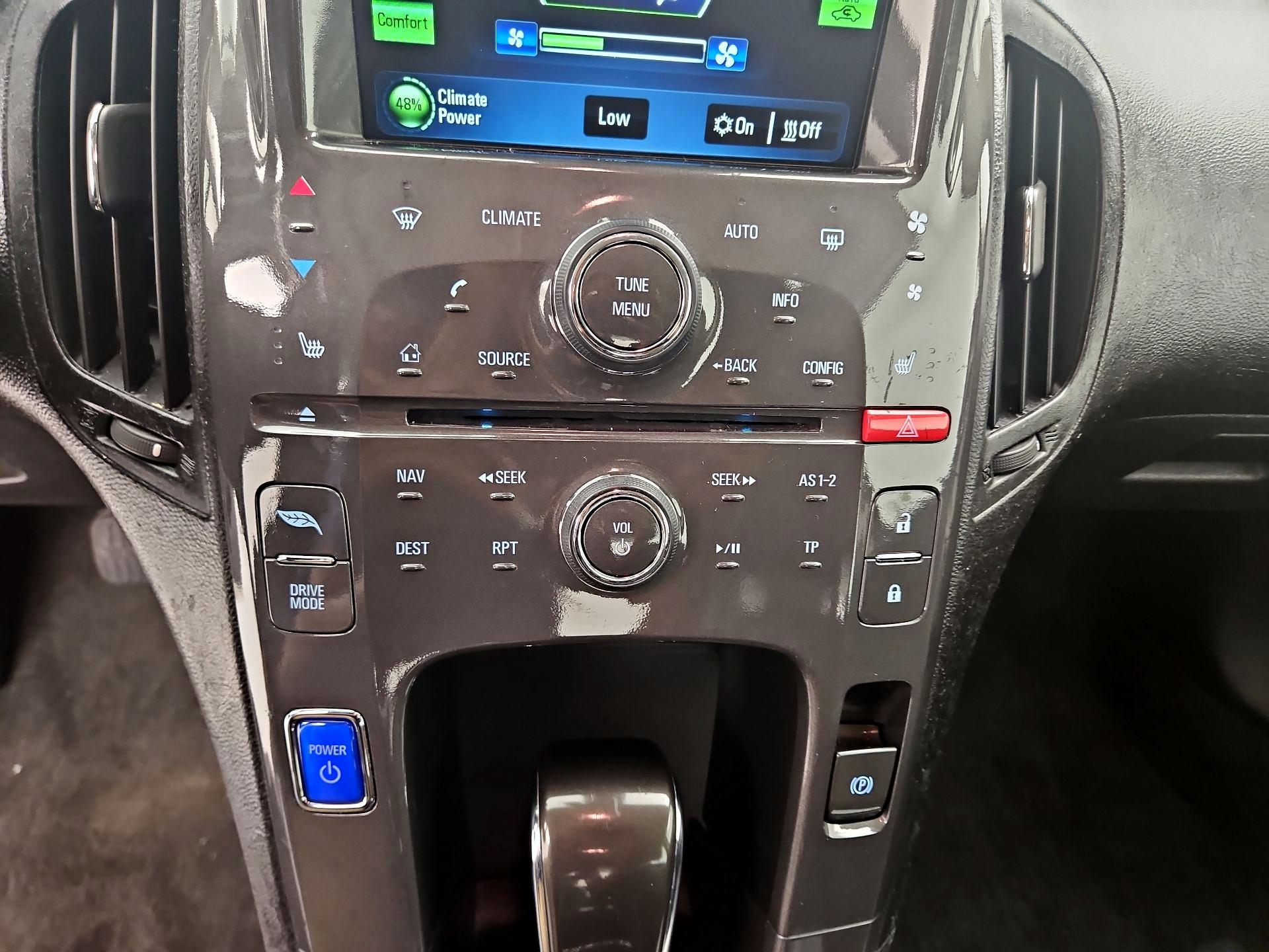 Thumbnail: 2014 Chevrolet Volt - 17