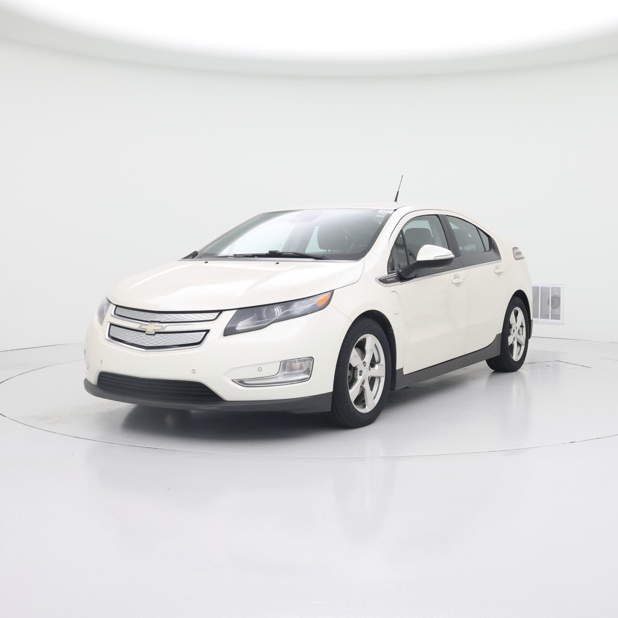 Thumbnail: 2014 Chevrolet Volt - 4