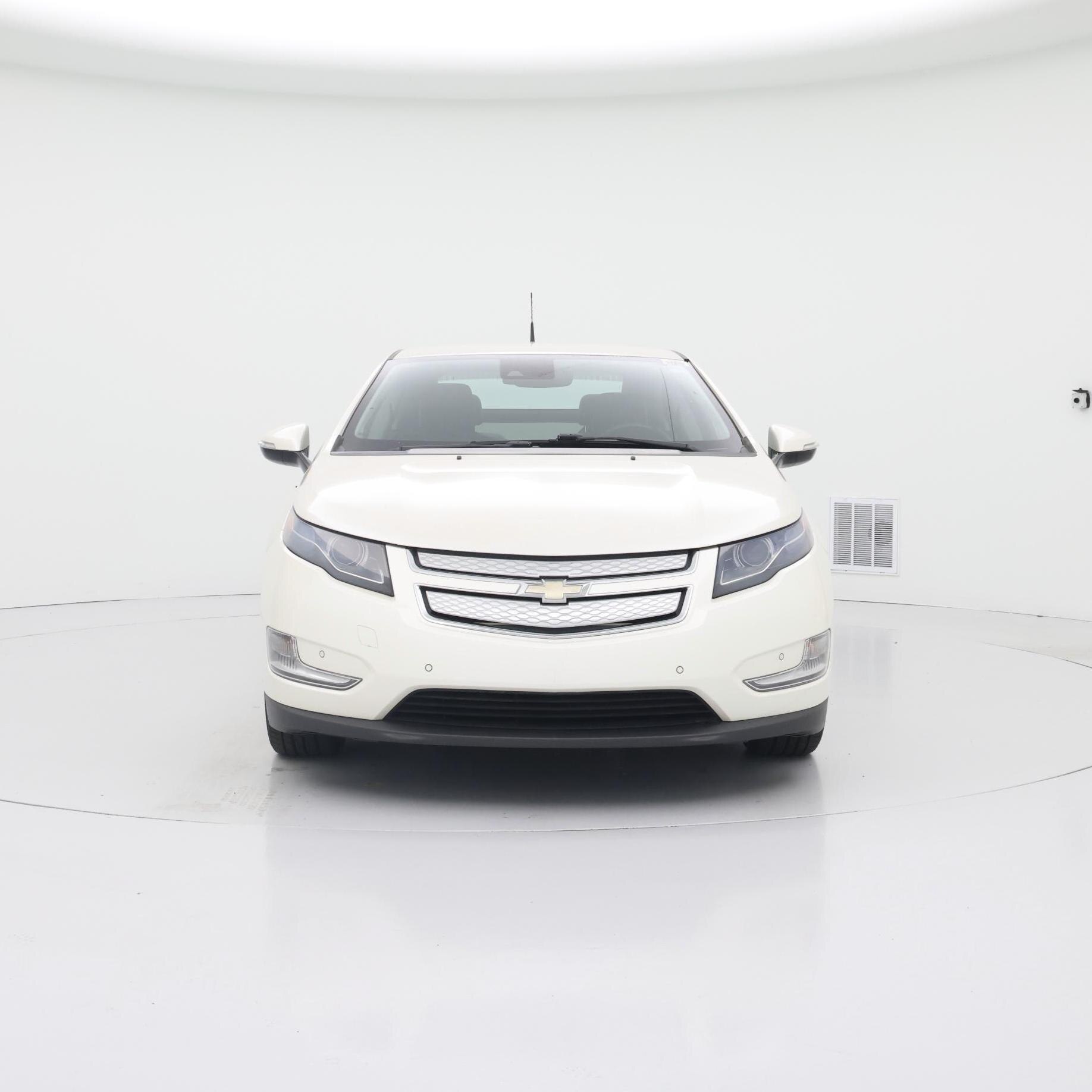 Thumbnail: 2014 Chevrolet Volt - 5