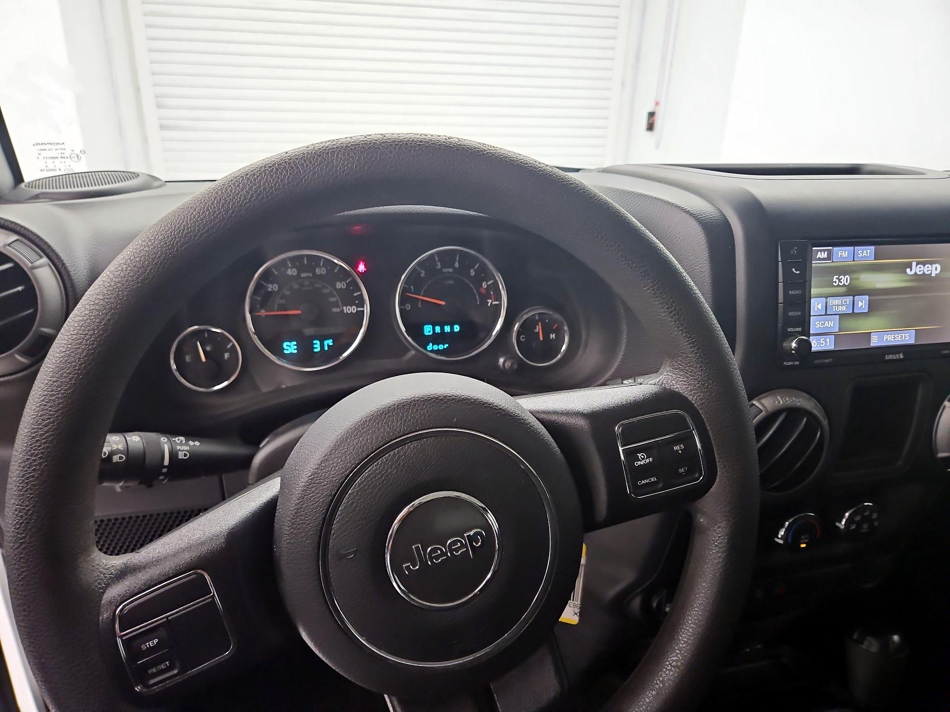 Thumbnail: 2016 Jeep Wrangler - 10