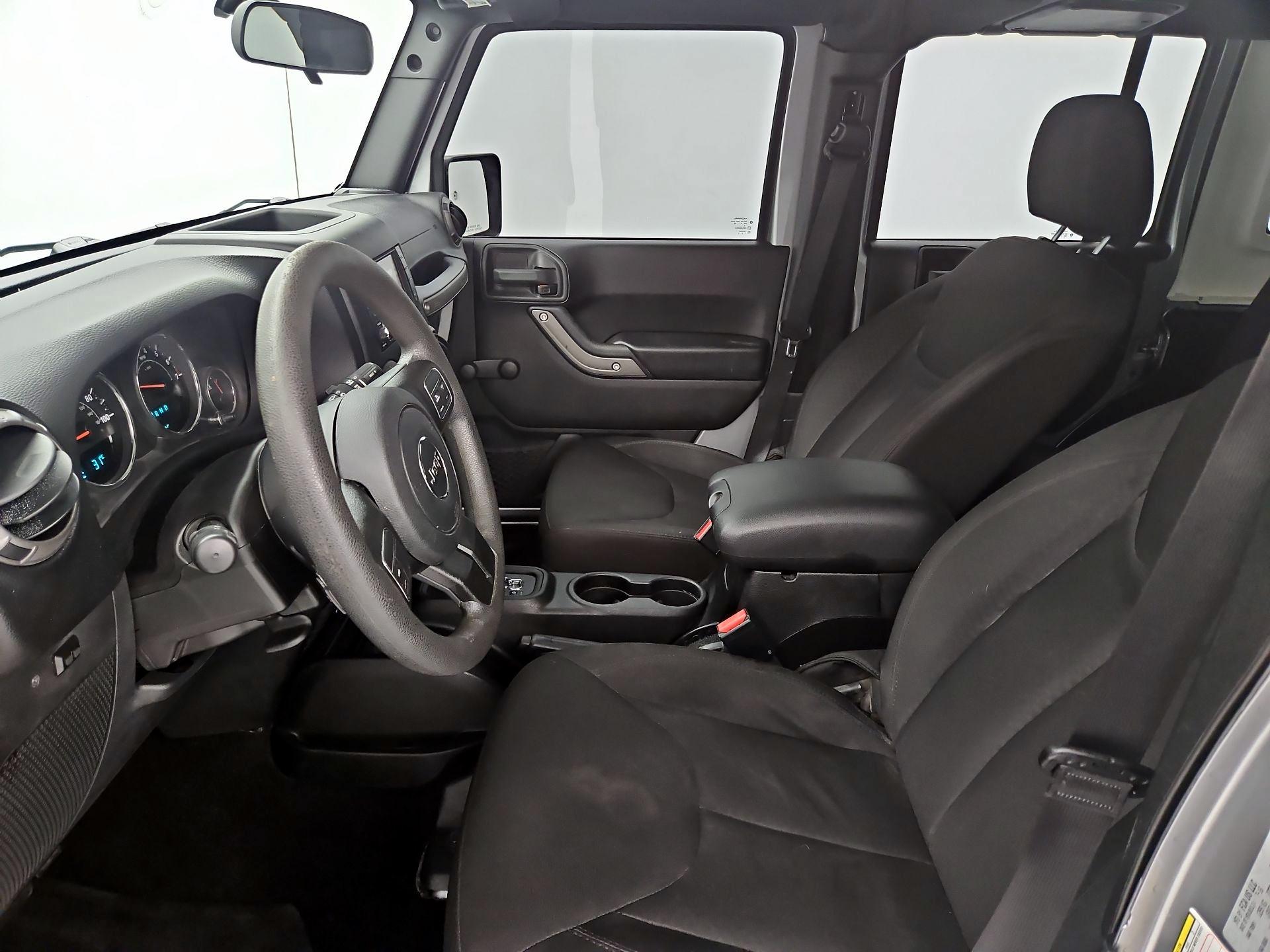 Thumbnail: 2016 Jeep Wrangler - 11