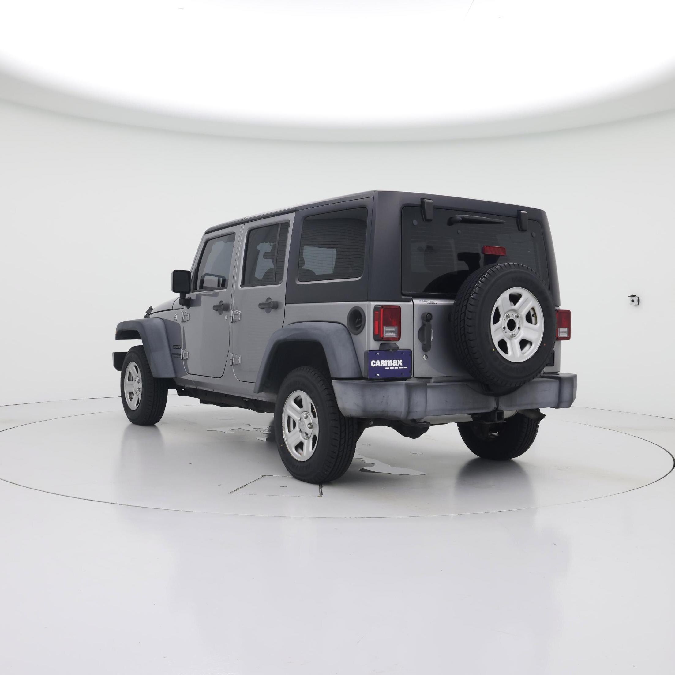 Thumbnail: 2016 Jeep Wrangler - 2