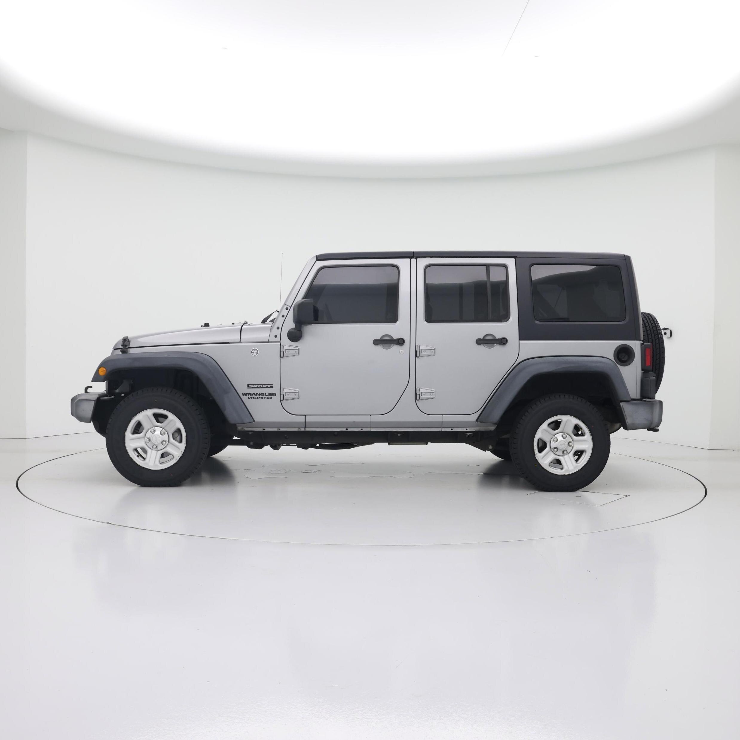 Thumbnail: 2016 Jeep Wrangler - 3