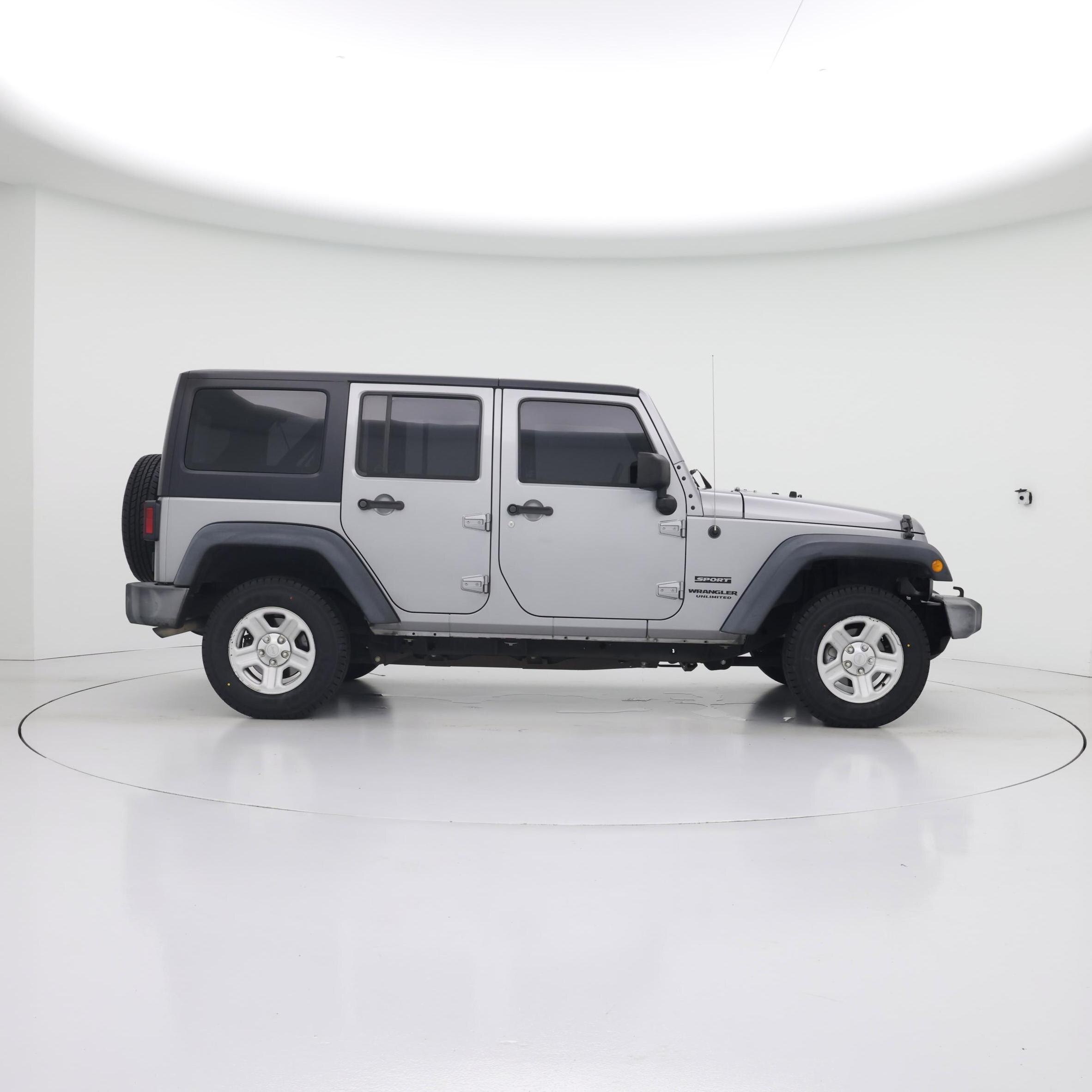 Thumbnail: 2016 Jeep Wrangler - 7