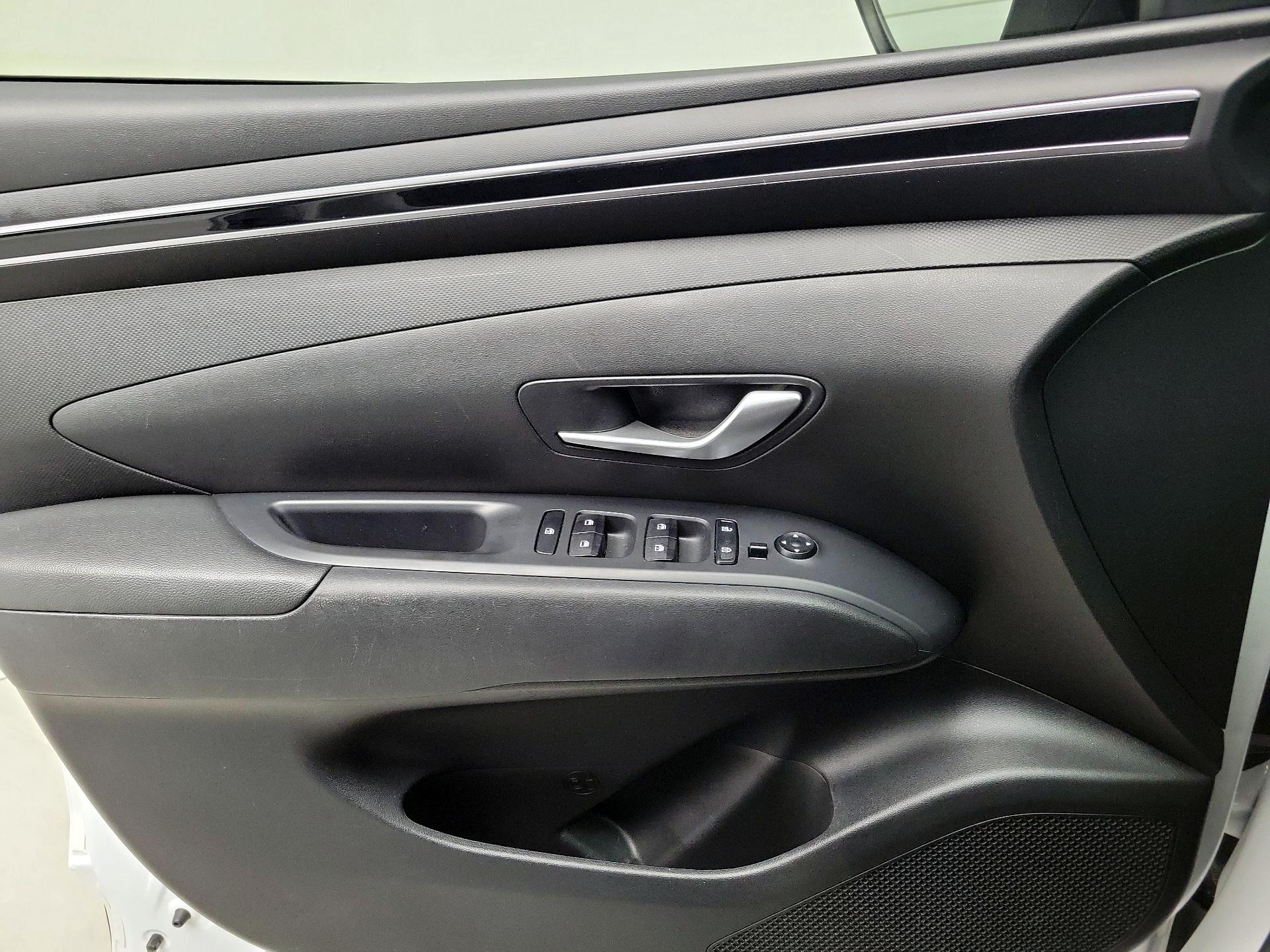 Thumbnail: 2022 Hyundai Tucson - 12