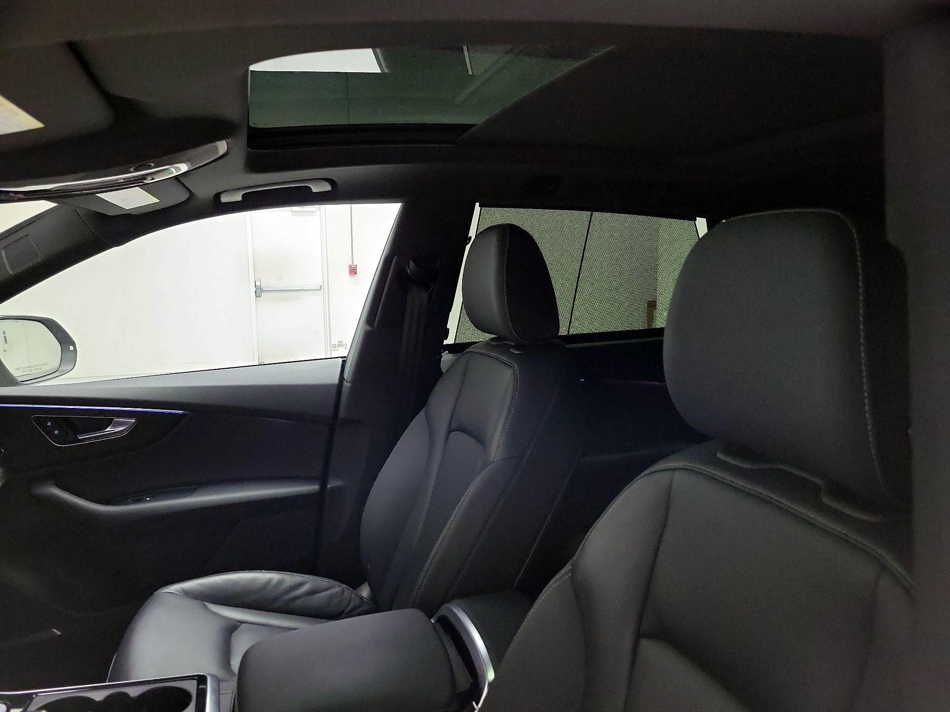 Thumbnail: 2019 Audi Q8 - 20