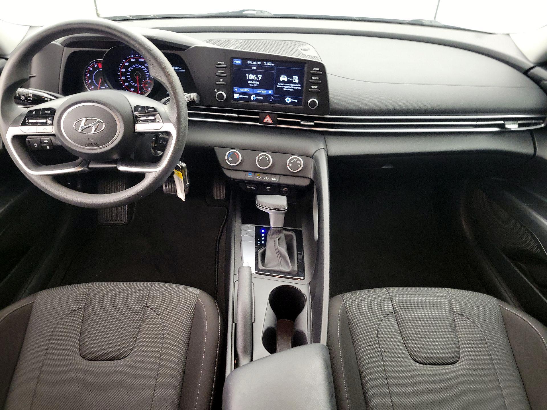 Thumbnail: 2022 Hyundai Elantra - 9