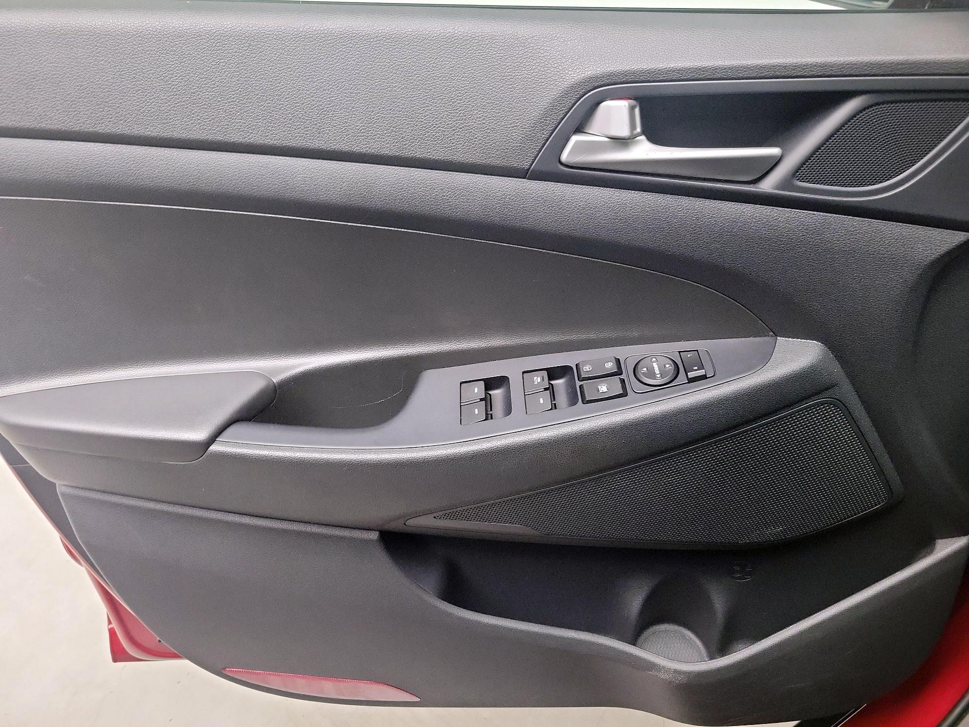 Thumbnail: 2021 Hyundai Tucson - 12