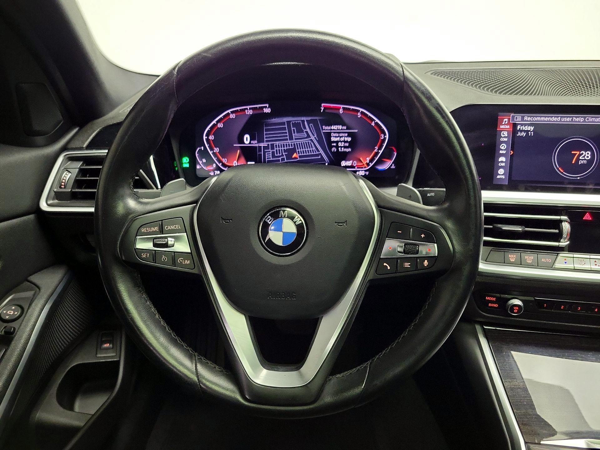 Thumbnail: 2020 BMW 3 Series - 10