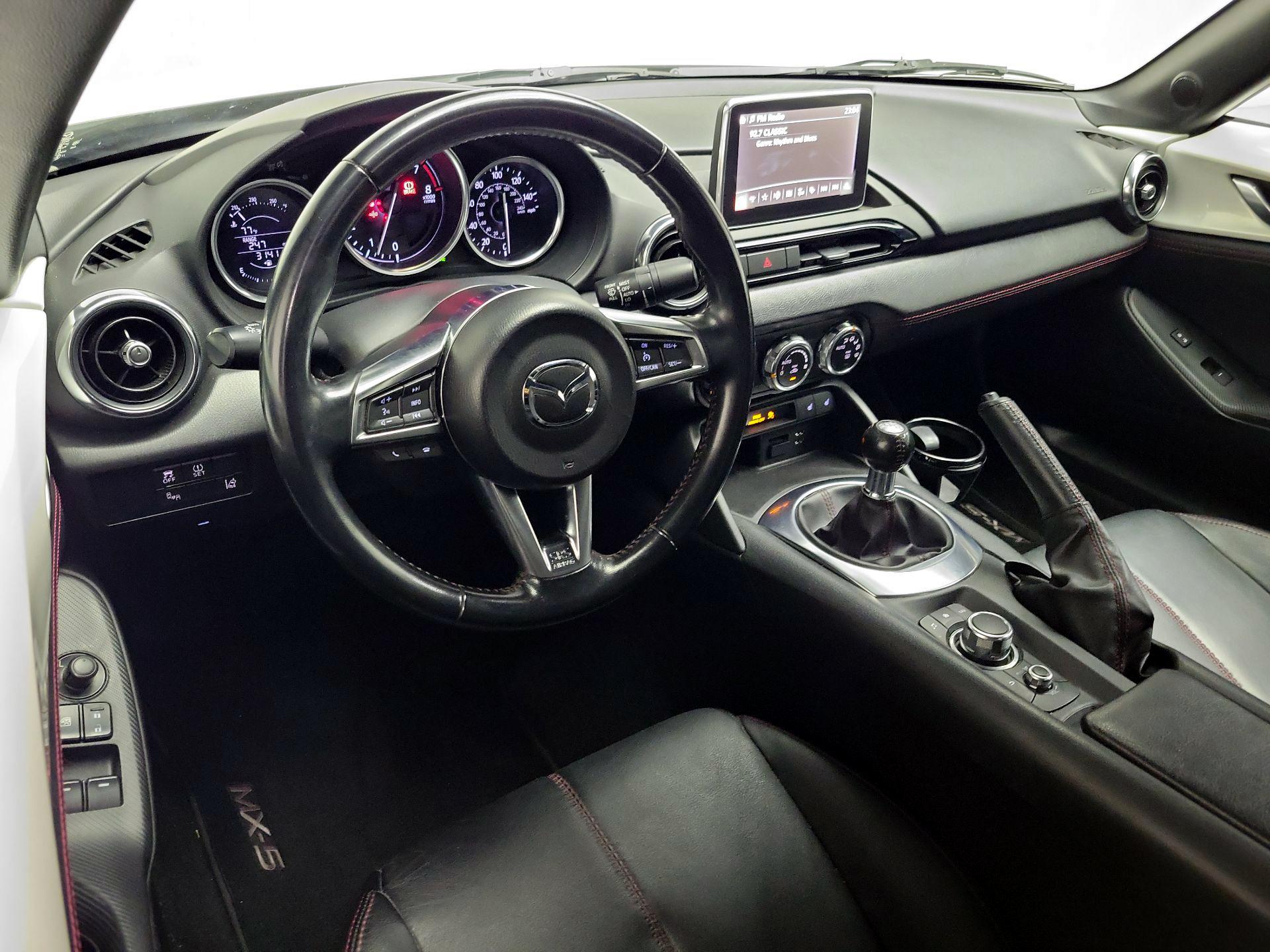 Thumbnail: 2016 Mazda MX-5 Miata - 9
