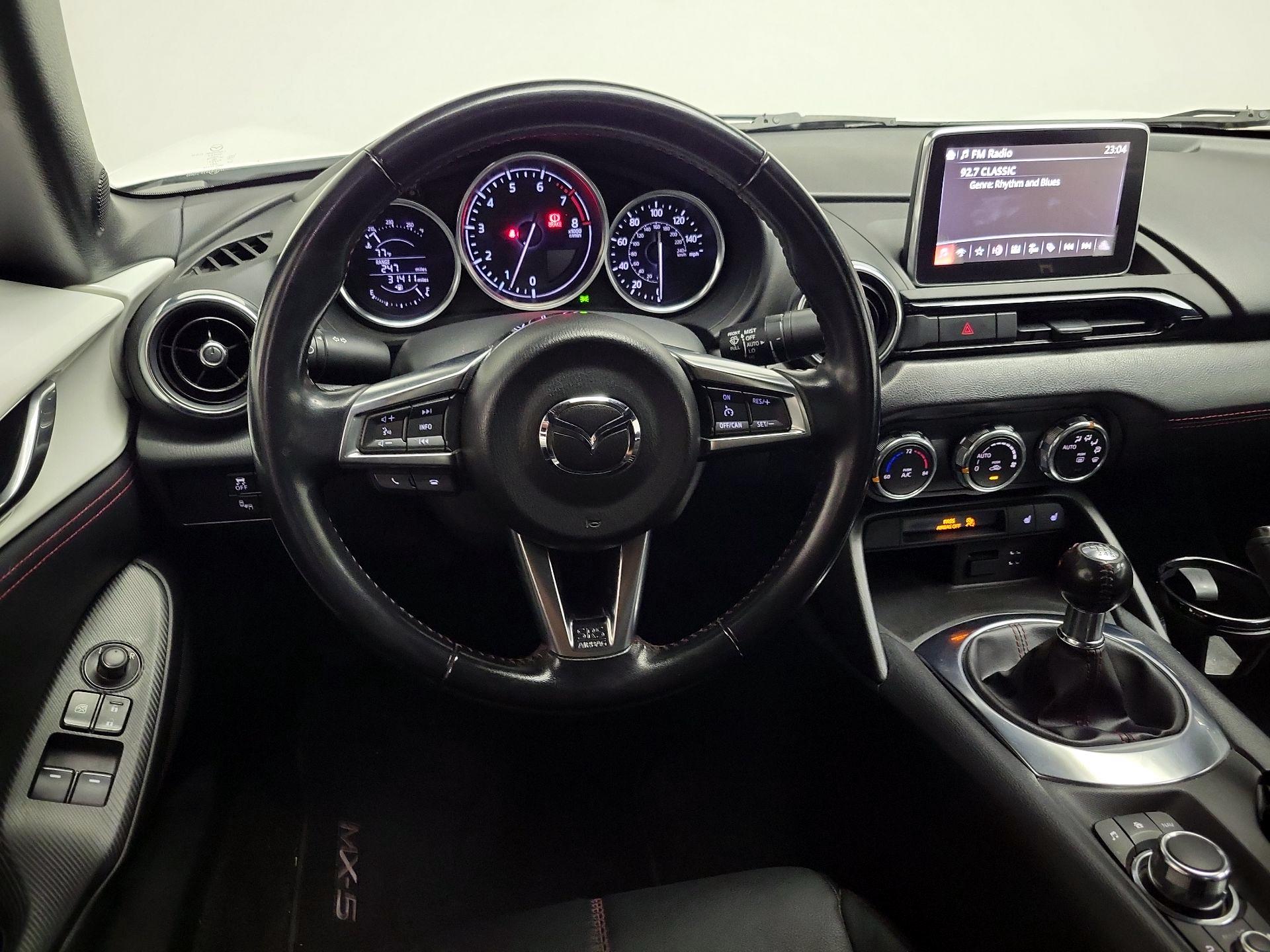 Thumbnail: 2016 Mazda MX-5 Miata - 10