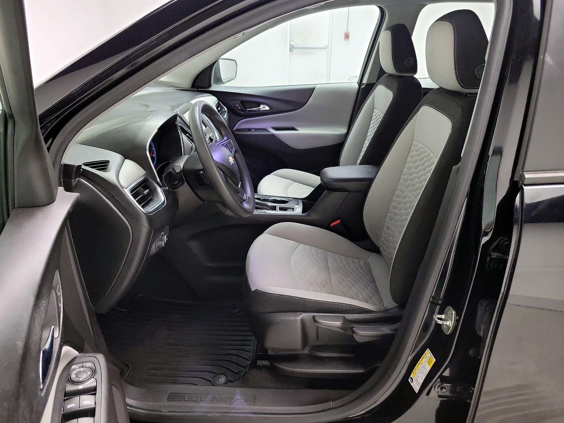 Thumbnail: 2018 Chevrolet Equinox - 11