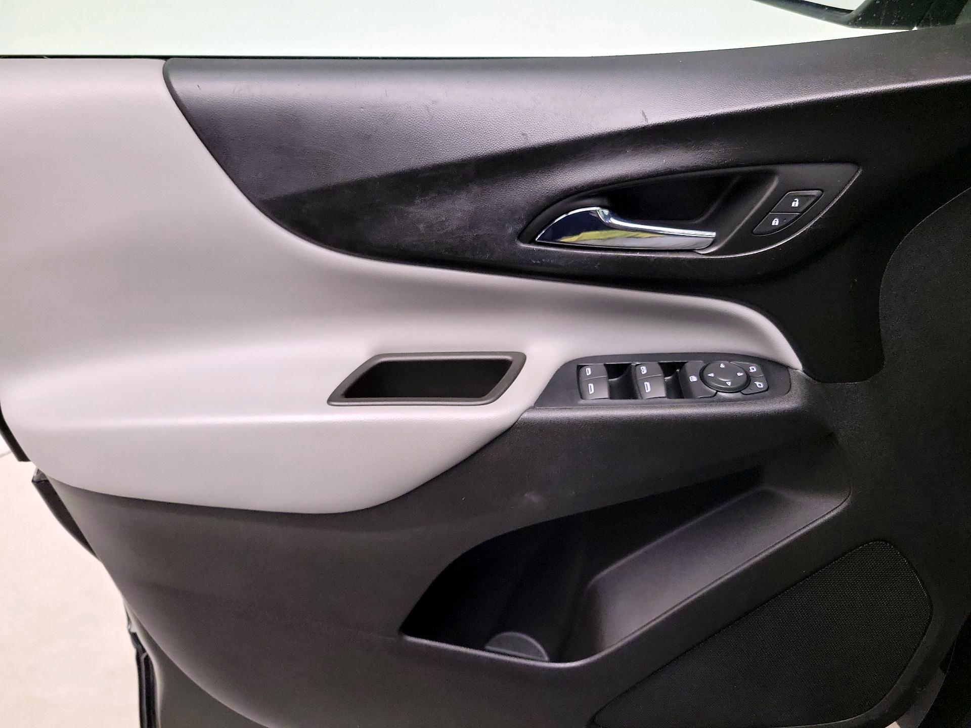 Thumbnail: 2018 Chevrolet Equinox - 12