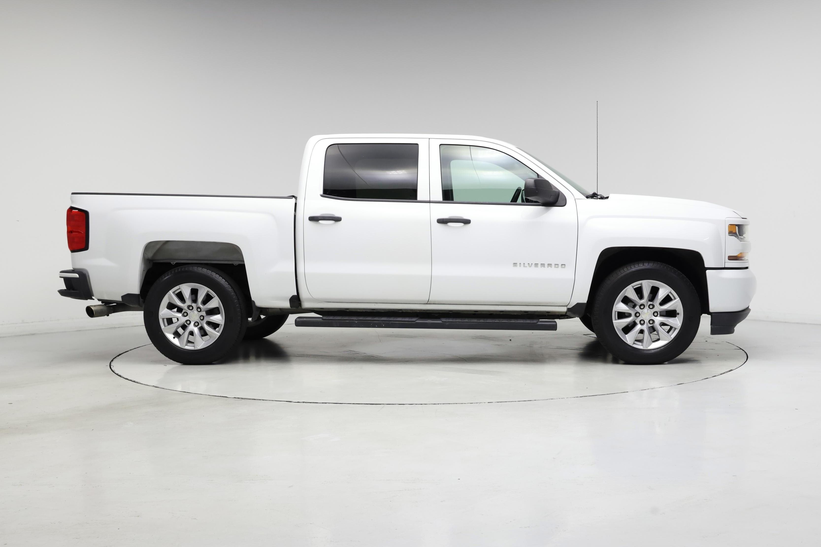 Thumbnail: 2018 Chevrolet Silverado 1500 - 7