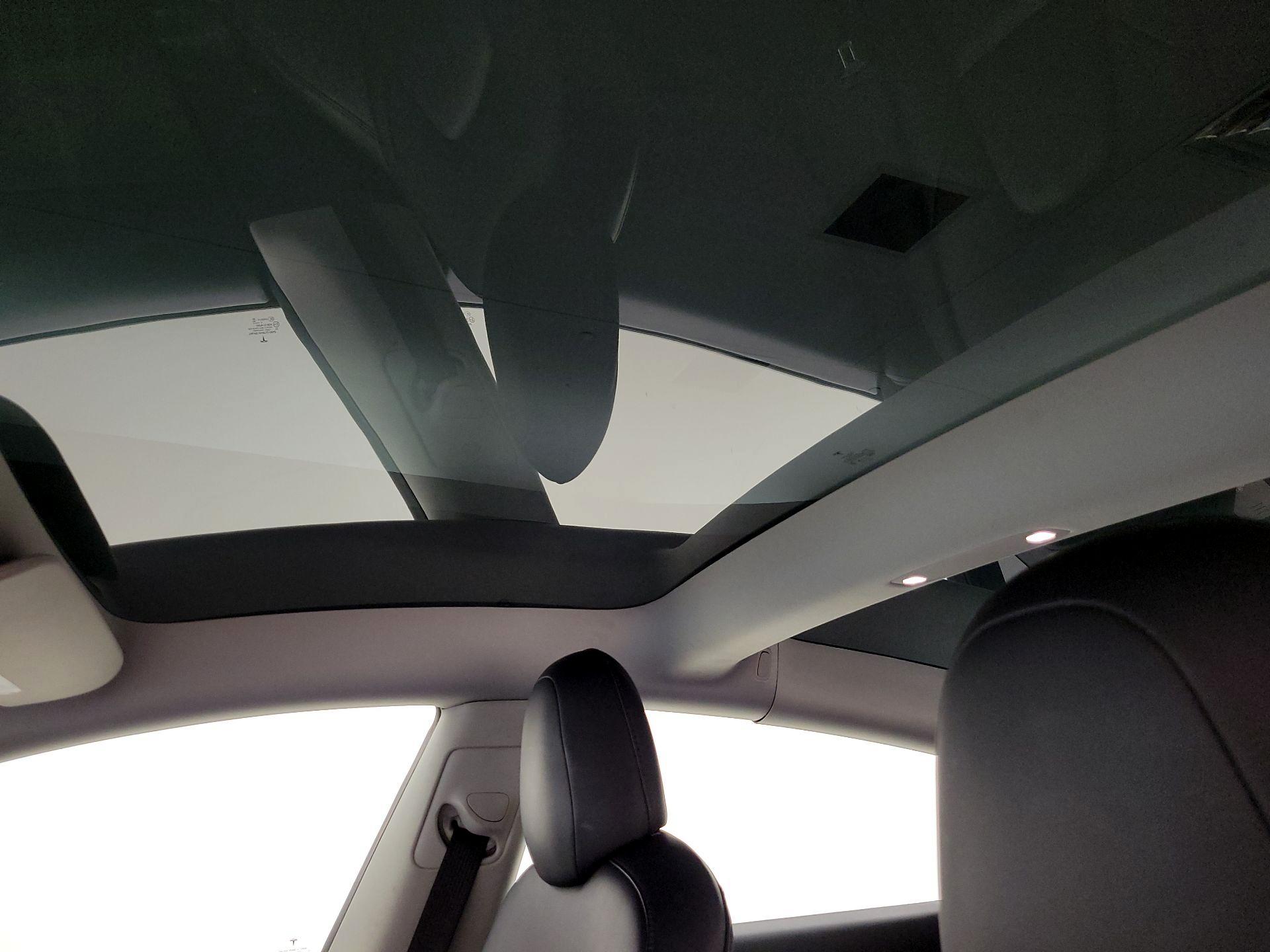 Thumbnail: 2021 Tesla Model 3 - 18