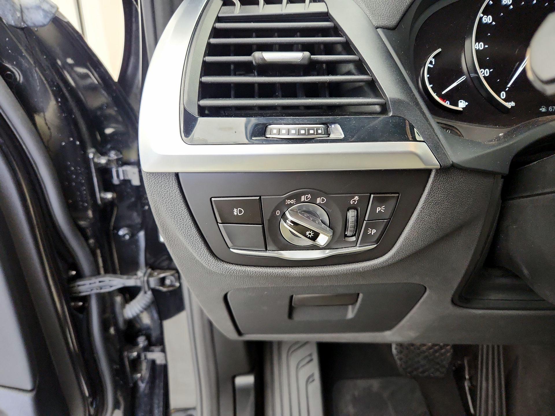 Thumbnail: 2020 BMW X3 - 13
