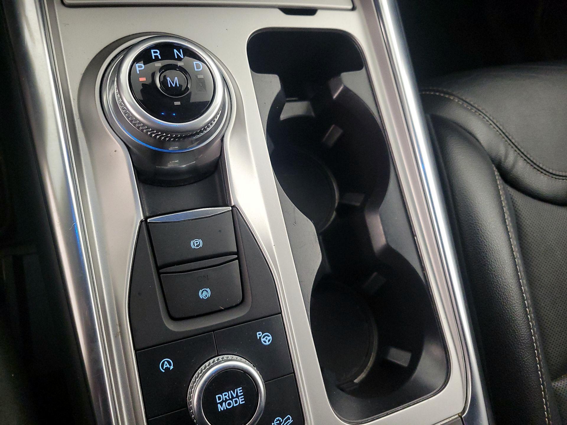Thumbnail: 2020 Ford Explorer - 18