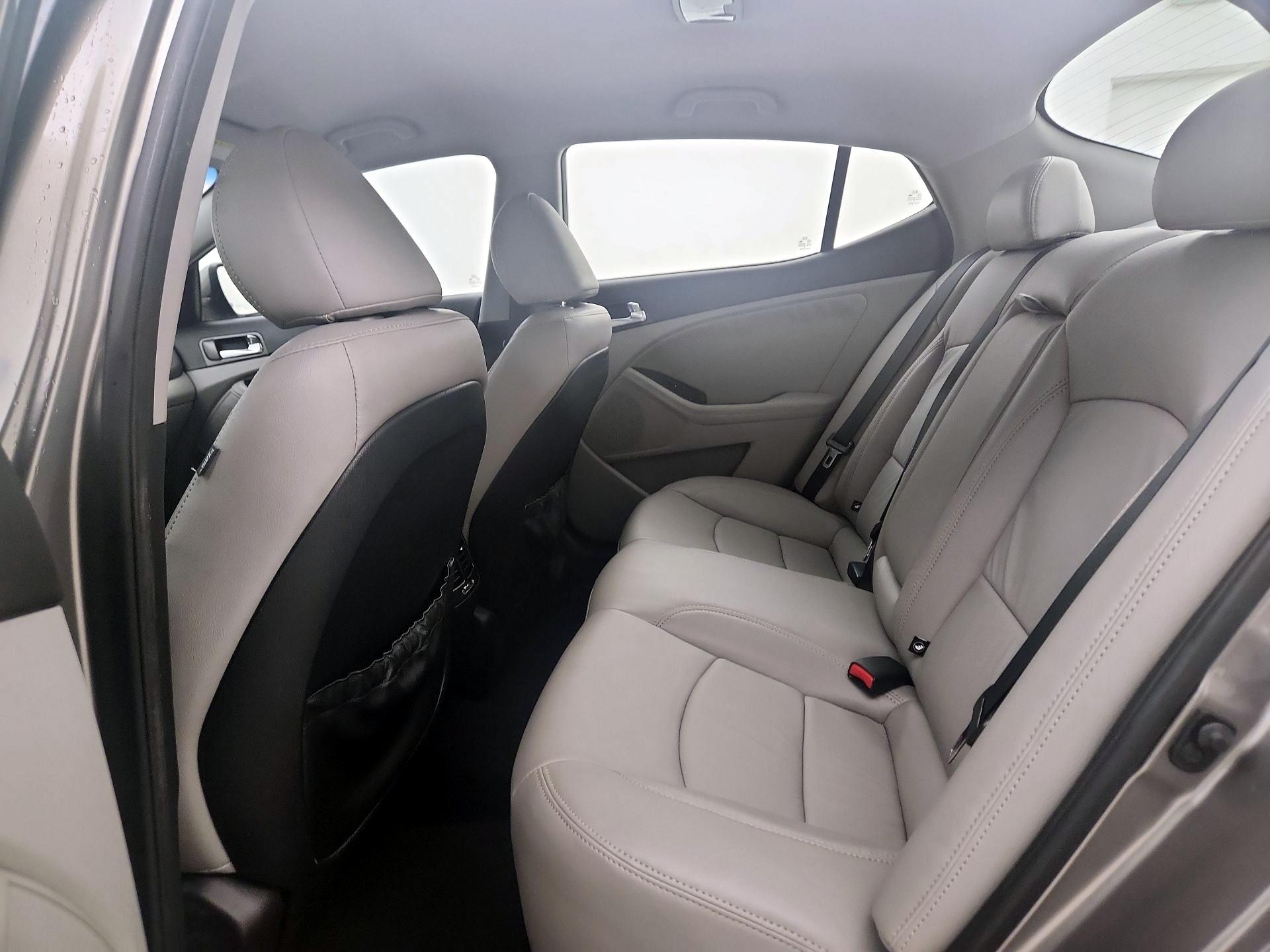 Thumbnail: 2014 Kia Optima - 18