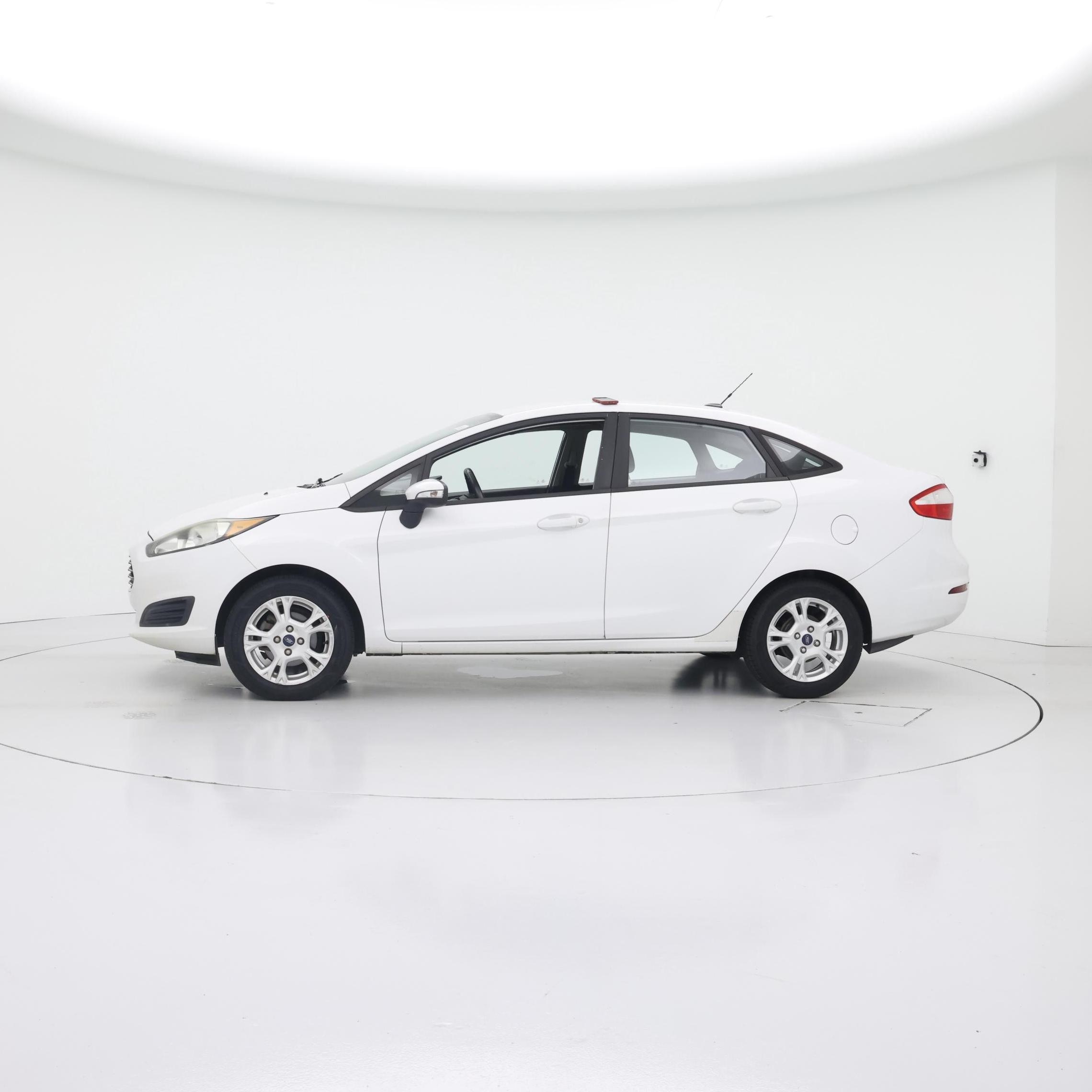 Thumbnail: 2016 Ford Fiesta - 3