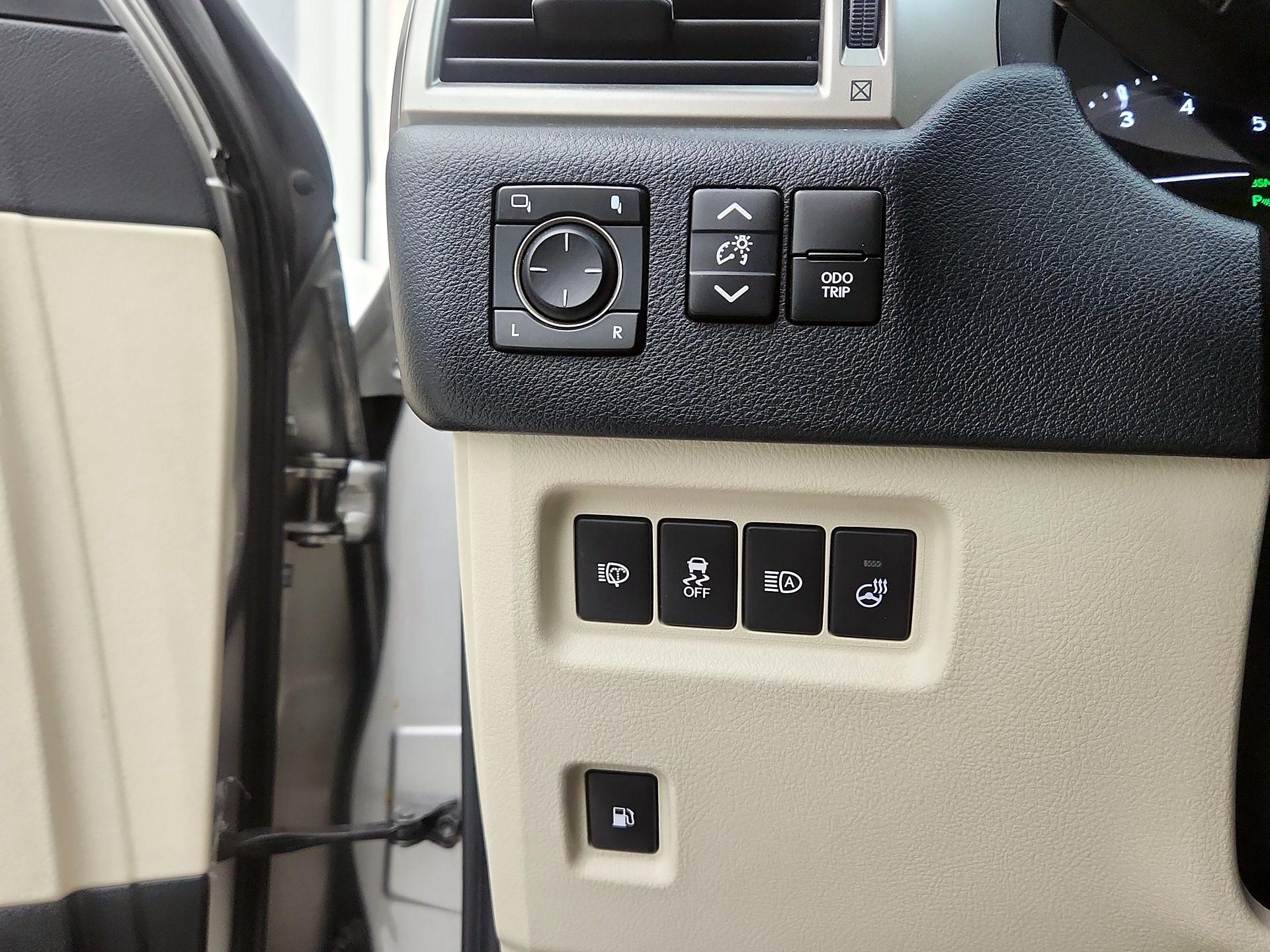 Thumbnail: 2021 Lexus GX - 13