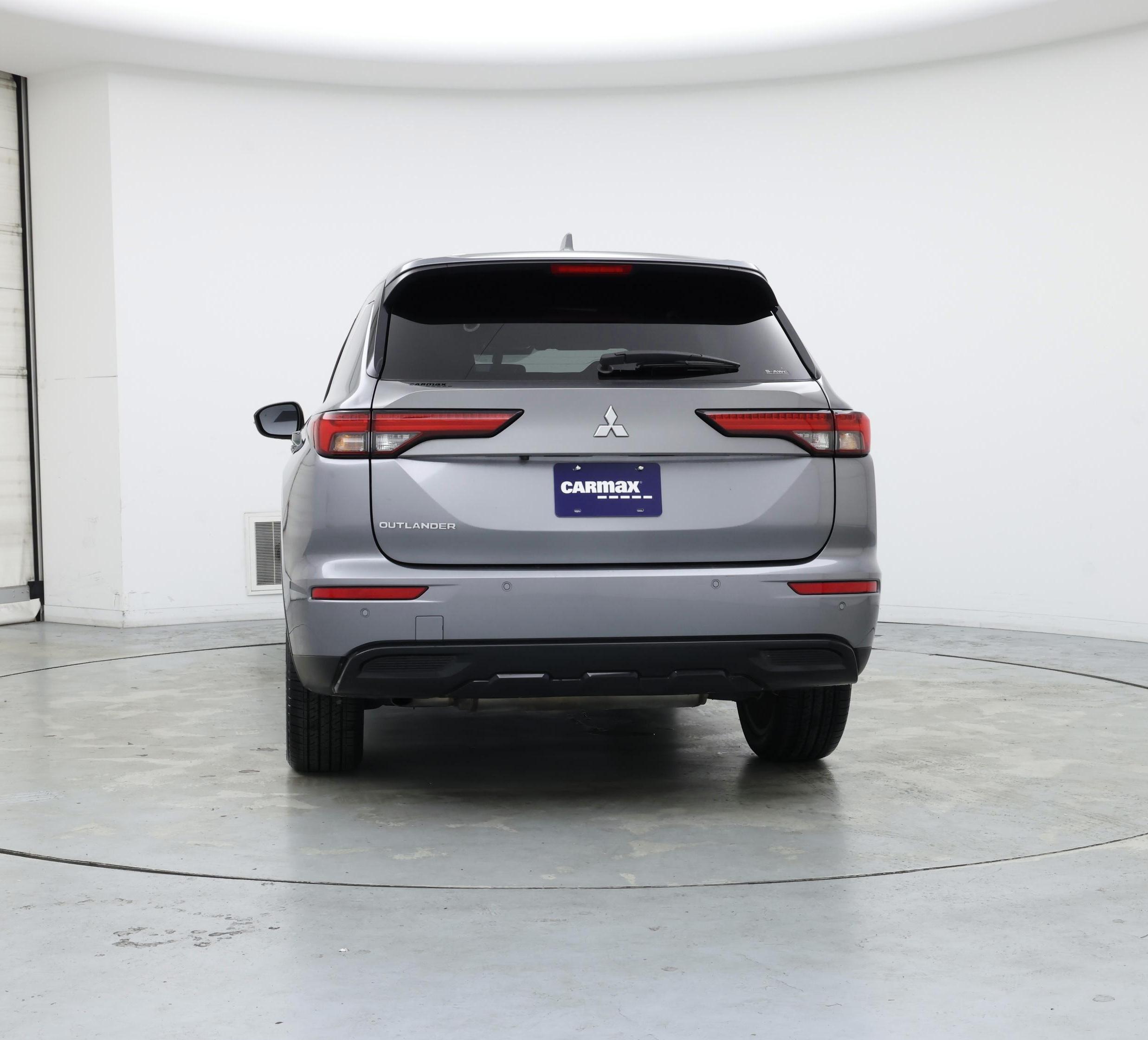 Thumbnail: 2022 Mitsubishi Outlander - 6