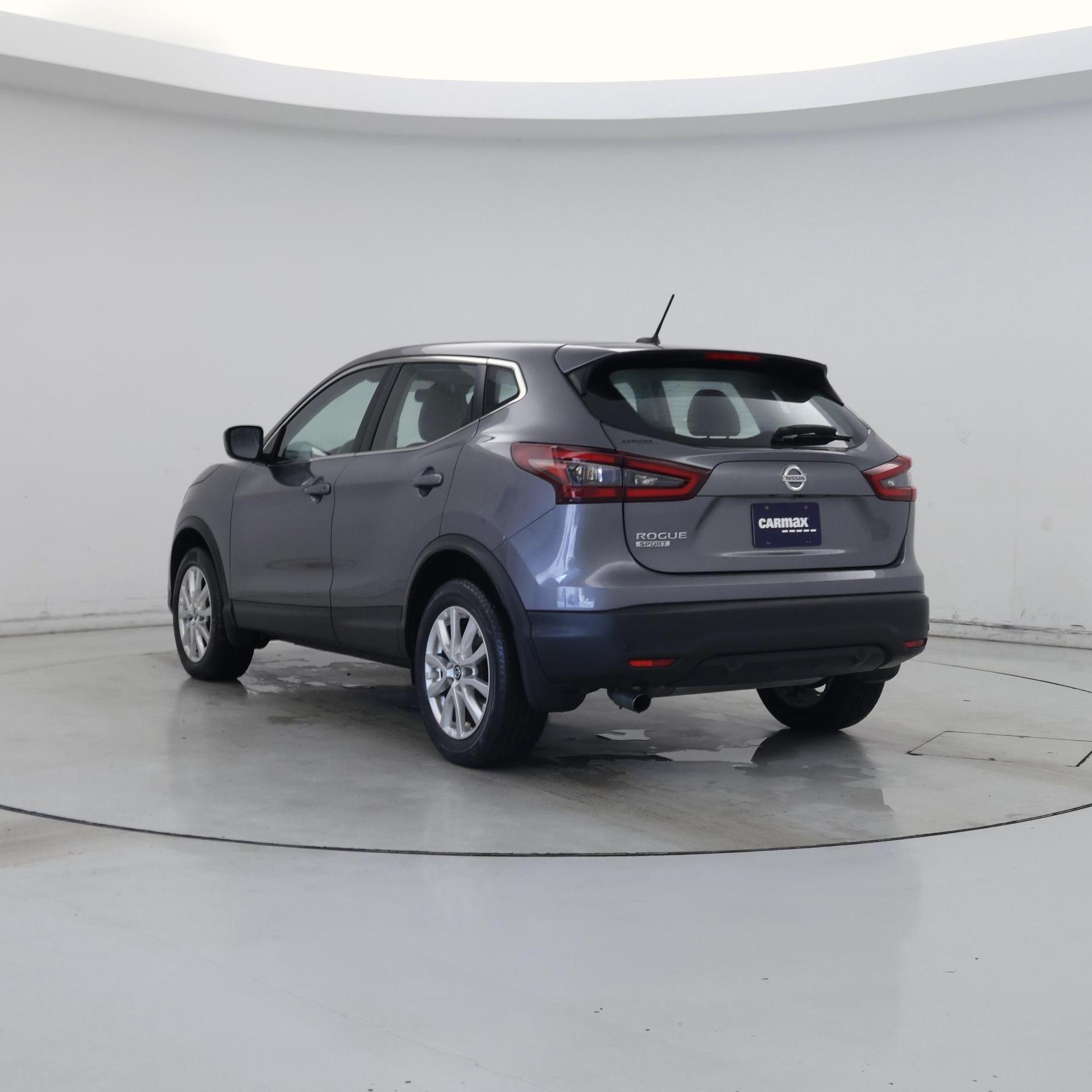 Thumbnail: 2021 Nissan Rogue Sport - 2