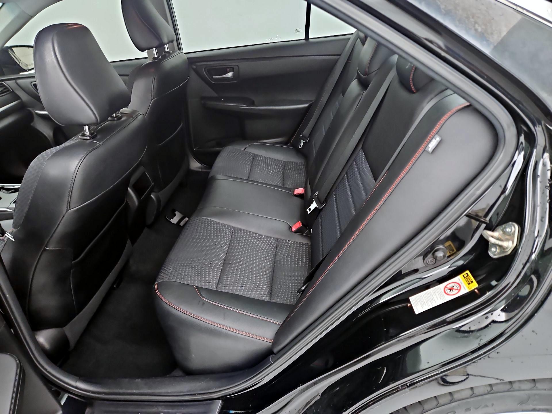 Thumbnail: 2015 Toyota Camry - 19