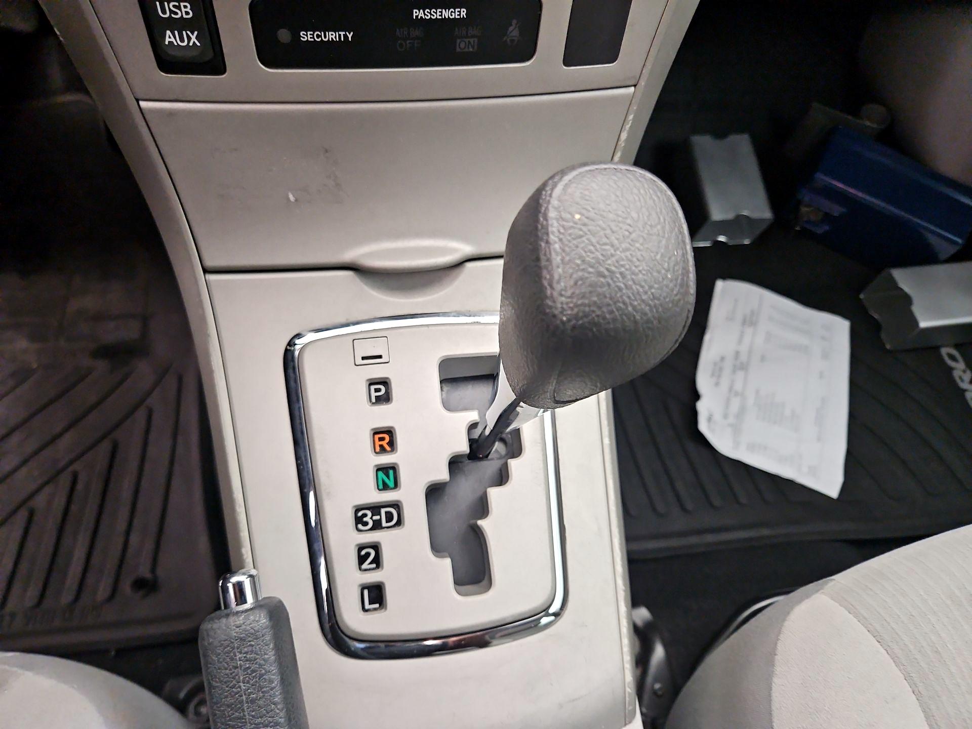 Thumbnail: 2013 Toyota Corolla - 16