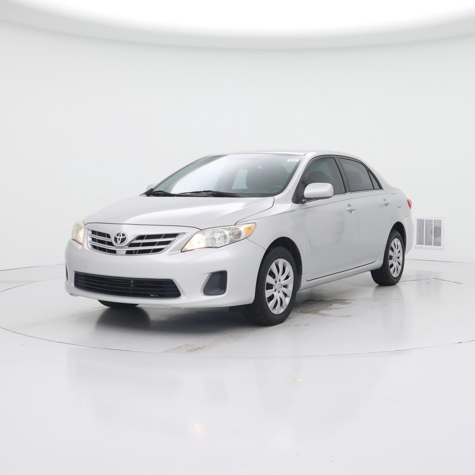 Thumbnail: 2013 Toyota Corolla - 4