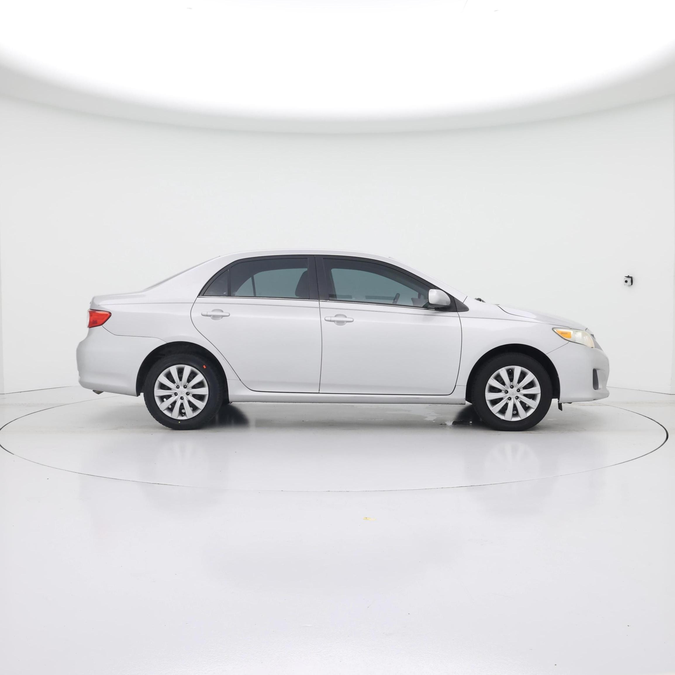 Thumbnail: 2013 Toyota Corolla - 7