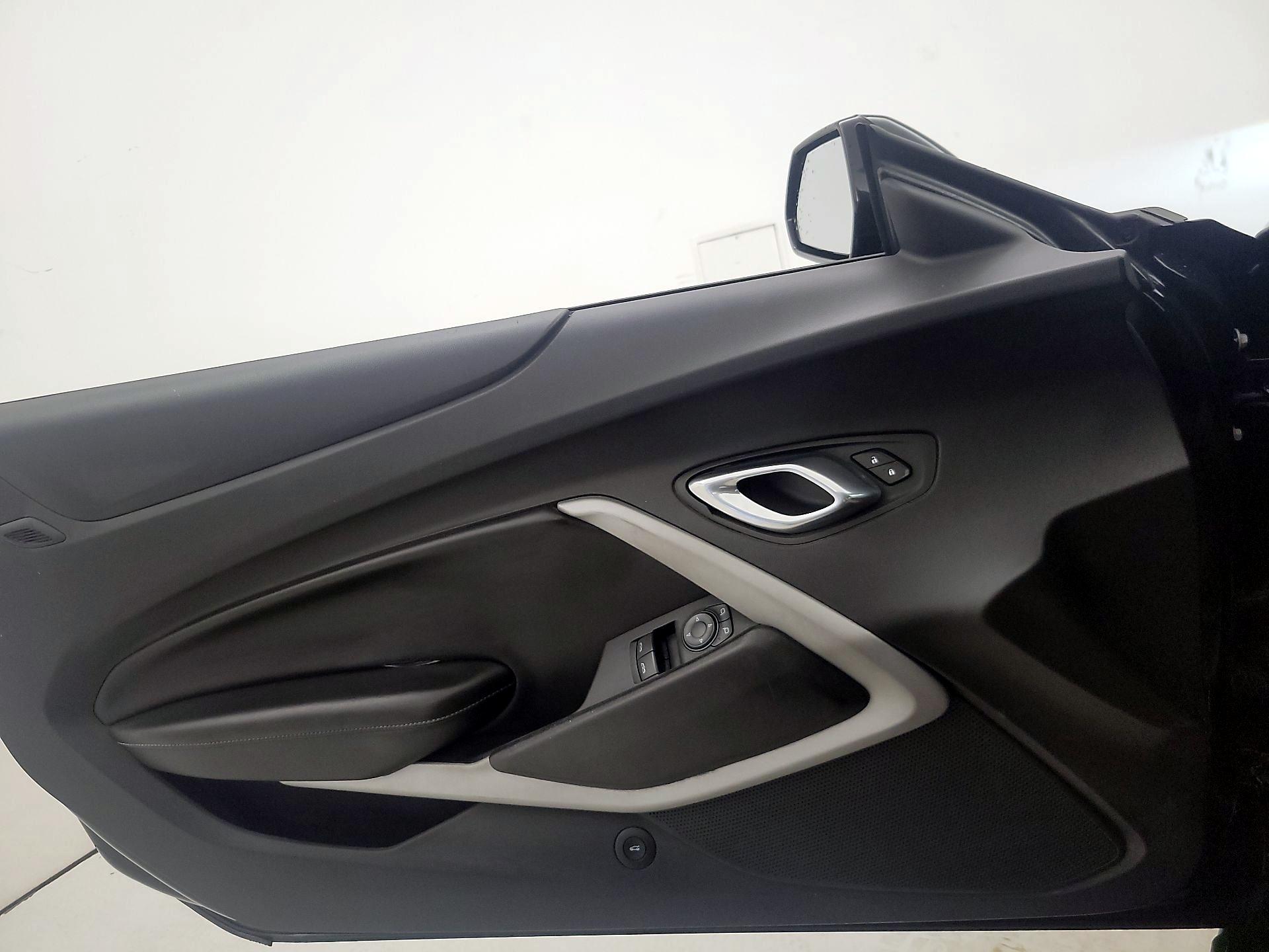 Thumbnail: 2019 Chevrolet Camaro - 12