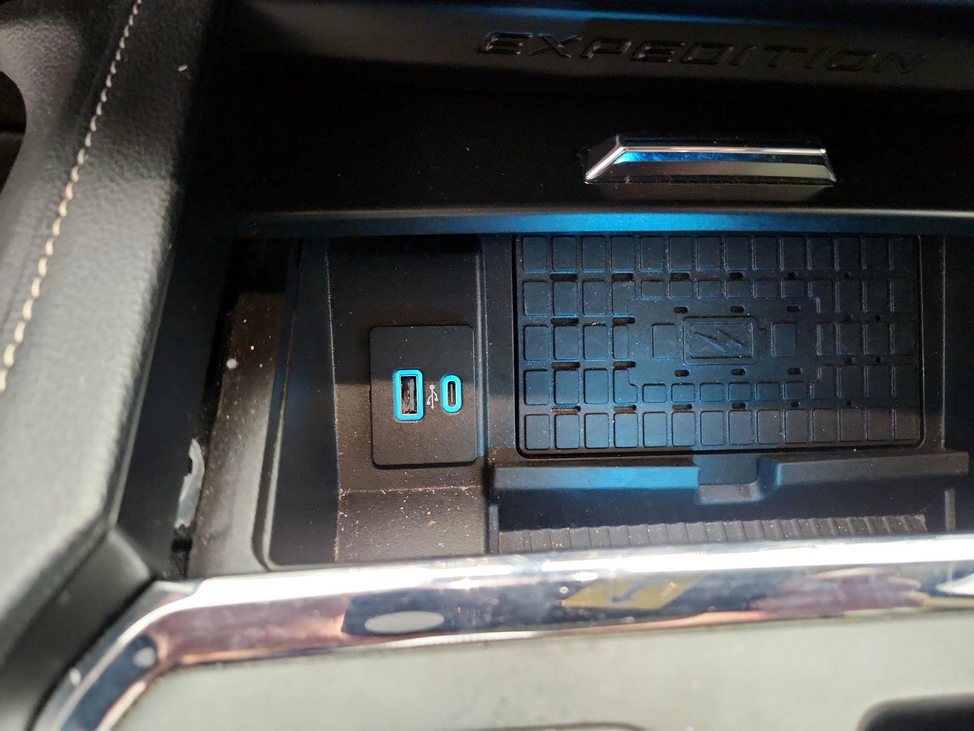 Thumbnail: 2023 Ford Expedition MAX - 19
