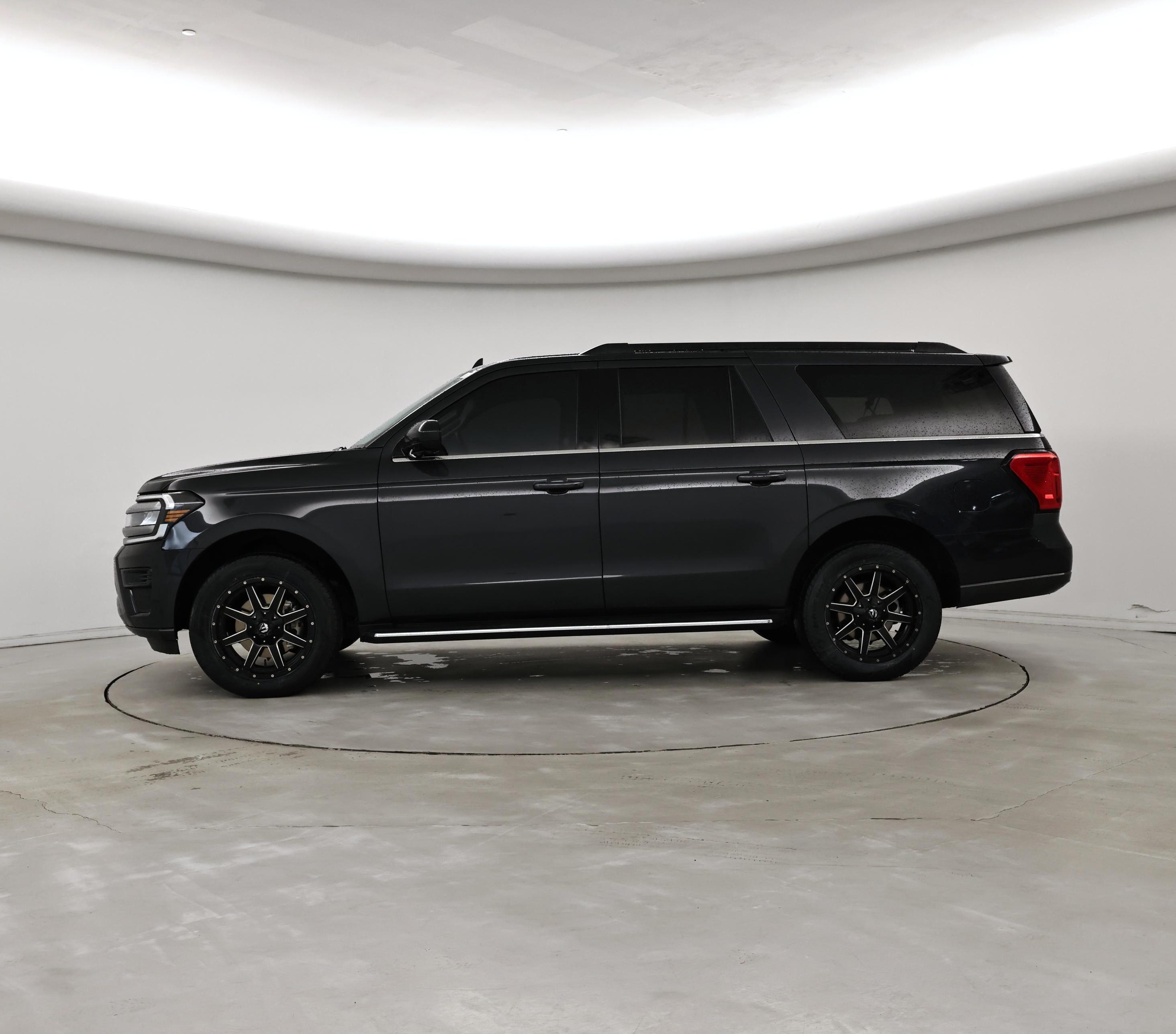 Thumbnail: 2023 Ford Expedition MAX - 3