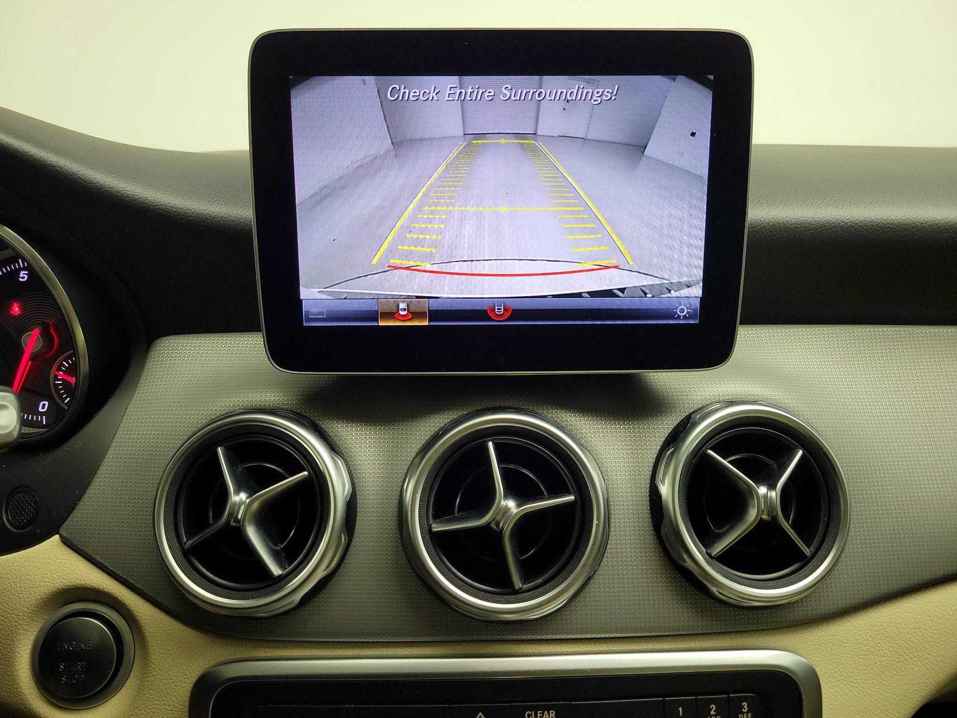 Thumbnail: 2020 Mercedes-Benz GLA - 14