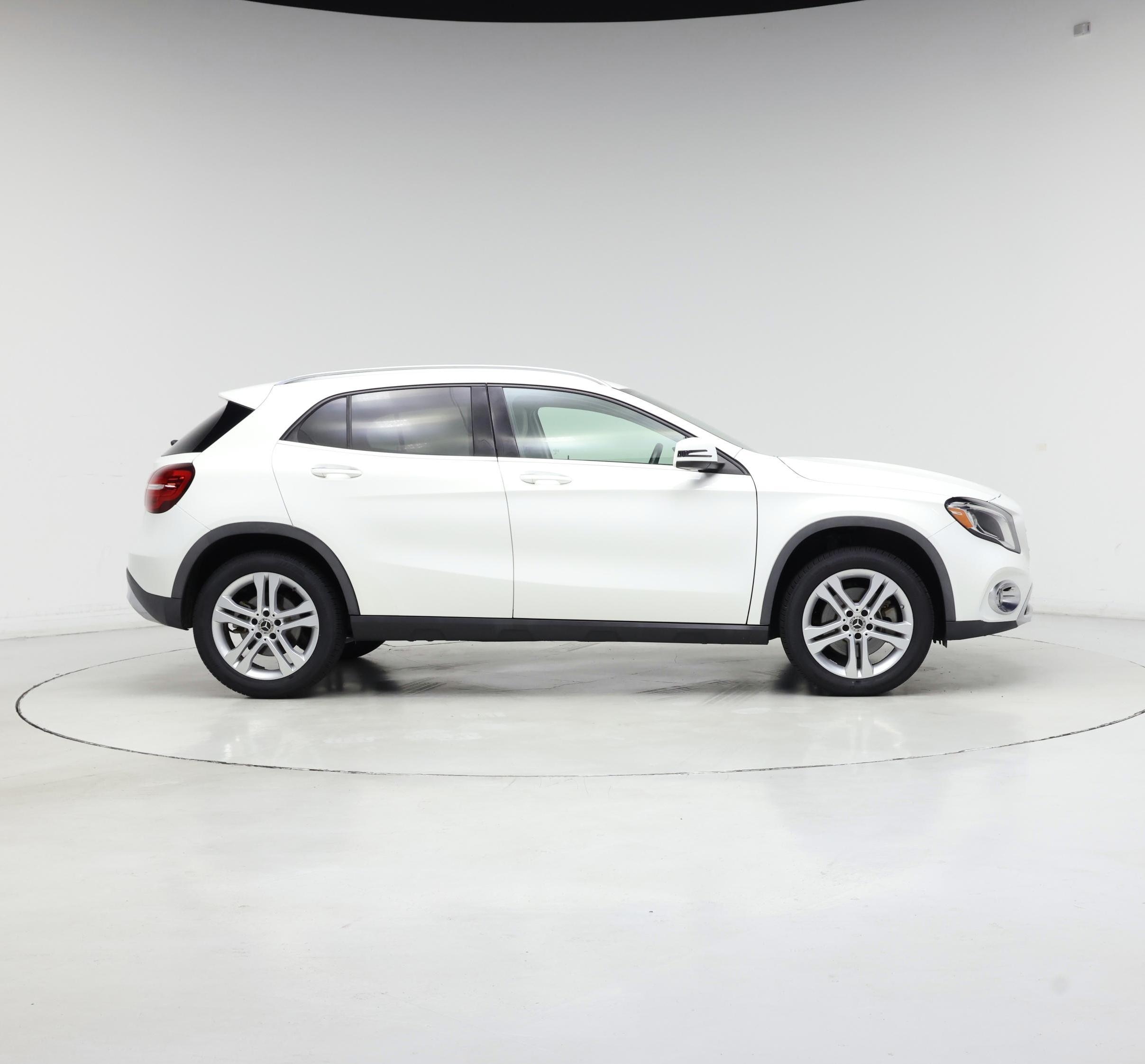 Thumbnail: 2020 Mercedes-Benz GLA - 7