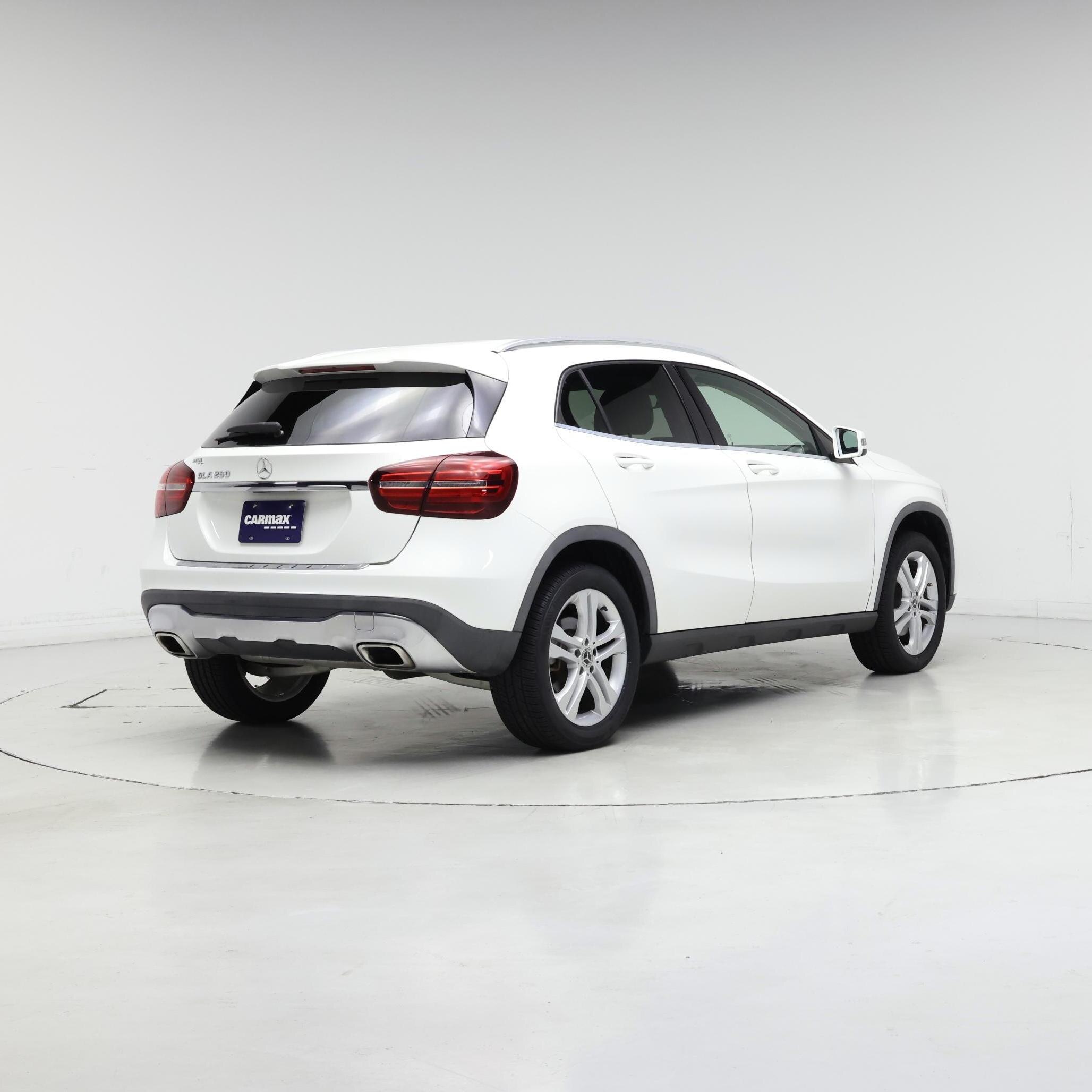 Thumbnail: 2020 Mercedes-Benz GLA - 8