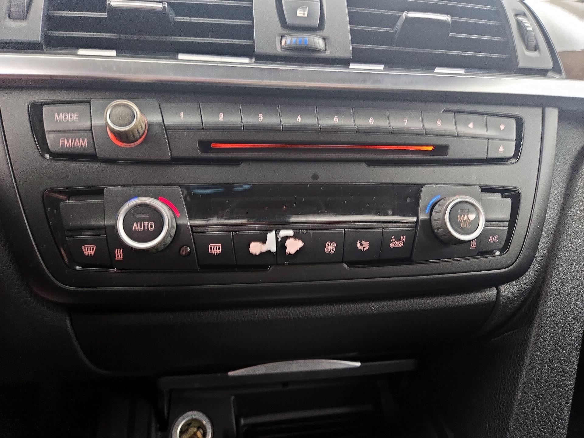 Thumbnail: 2014 BMW 3 Series - 15